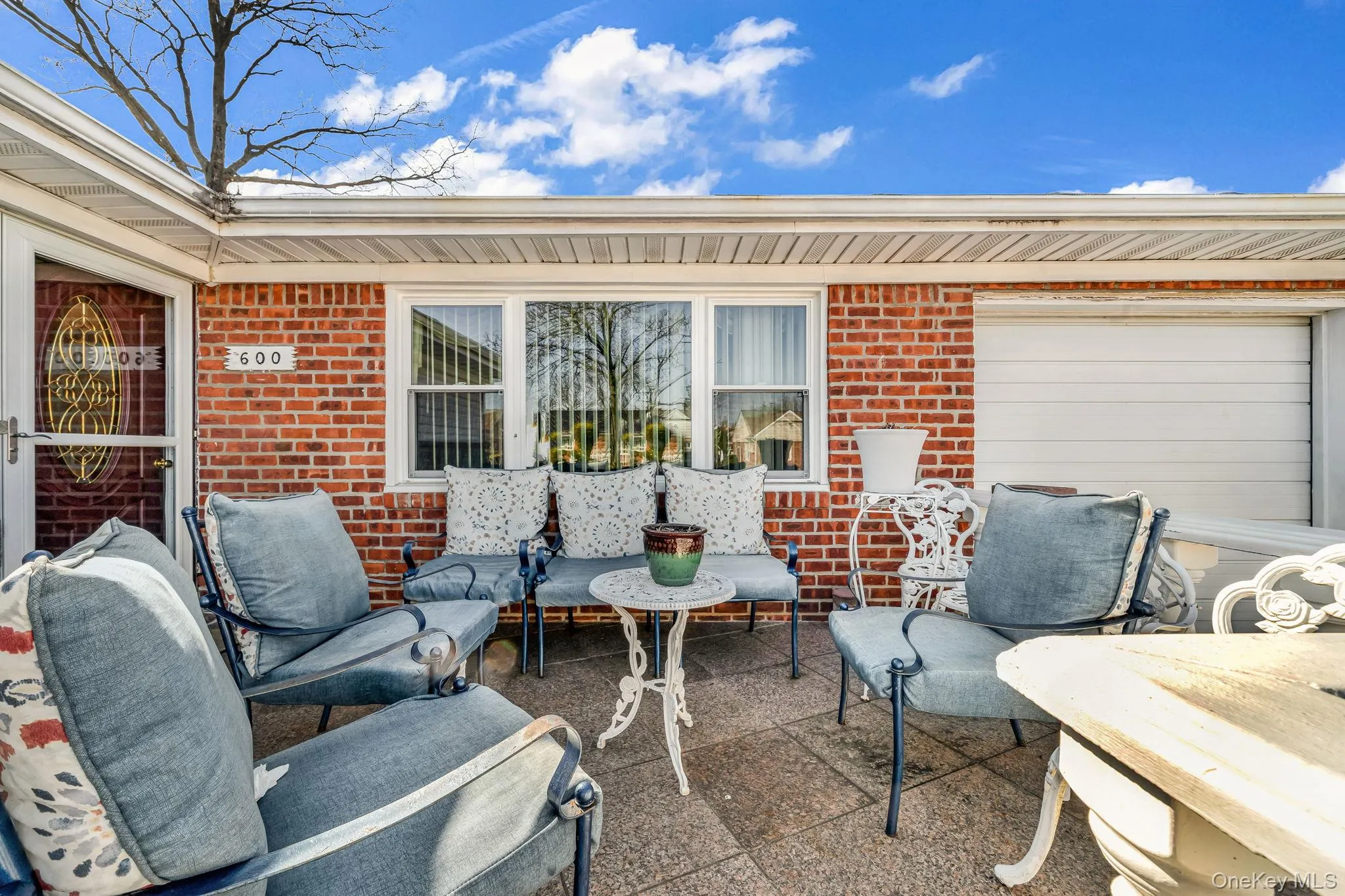 600 Astor Street, Hempstead, NY, 3 Bedrooms Bedrooms, 6 Rooms Rooms,3 BathroomsBathrooms,Residential,For Rent,Astor,0,975351 600 Astor Street, Hempstead, NY, 3 Bedrooms Bedrooms, 6 Rooms Rooms,3 BathroomsBathrooms,Residential,For Rent,Astor,0,975351