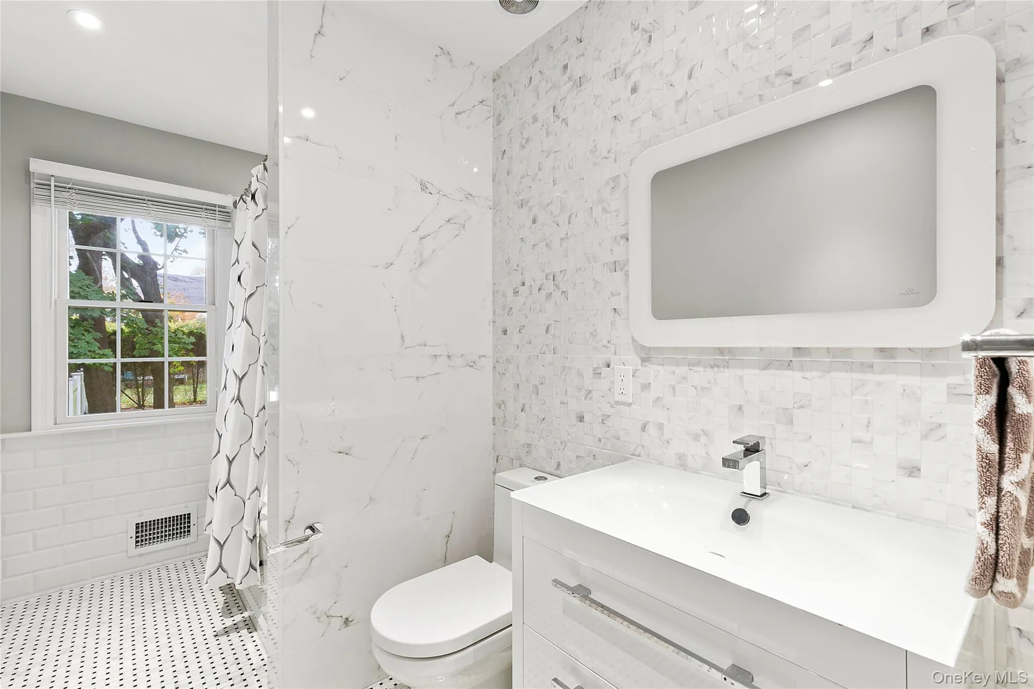 669 Hill Street, Southampton, NY, 3 Bedrooms Bedrooms, 6 Rooms Rooms,2 BathroomsBathrooms,Residential Lease,For Rent,Hill,0,975364 669 Hill Street, Southampton, NY, 3 Bedrooms Bedrooms, 6 Rooms Rooms,2 BathroomsBathrooms,Residential Lease,For Rent,Hill,0,975364