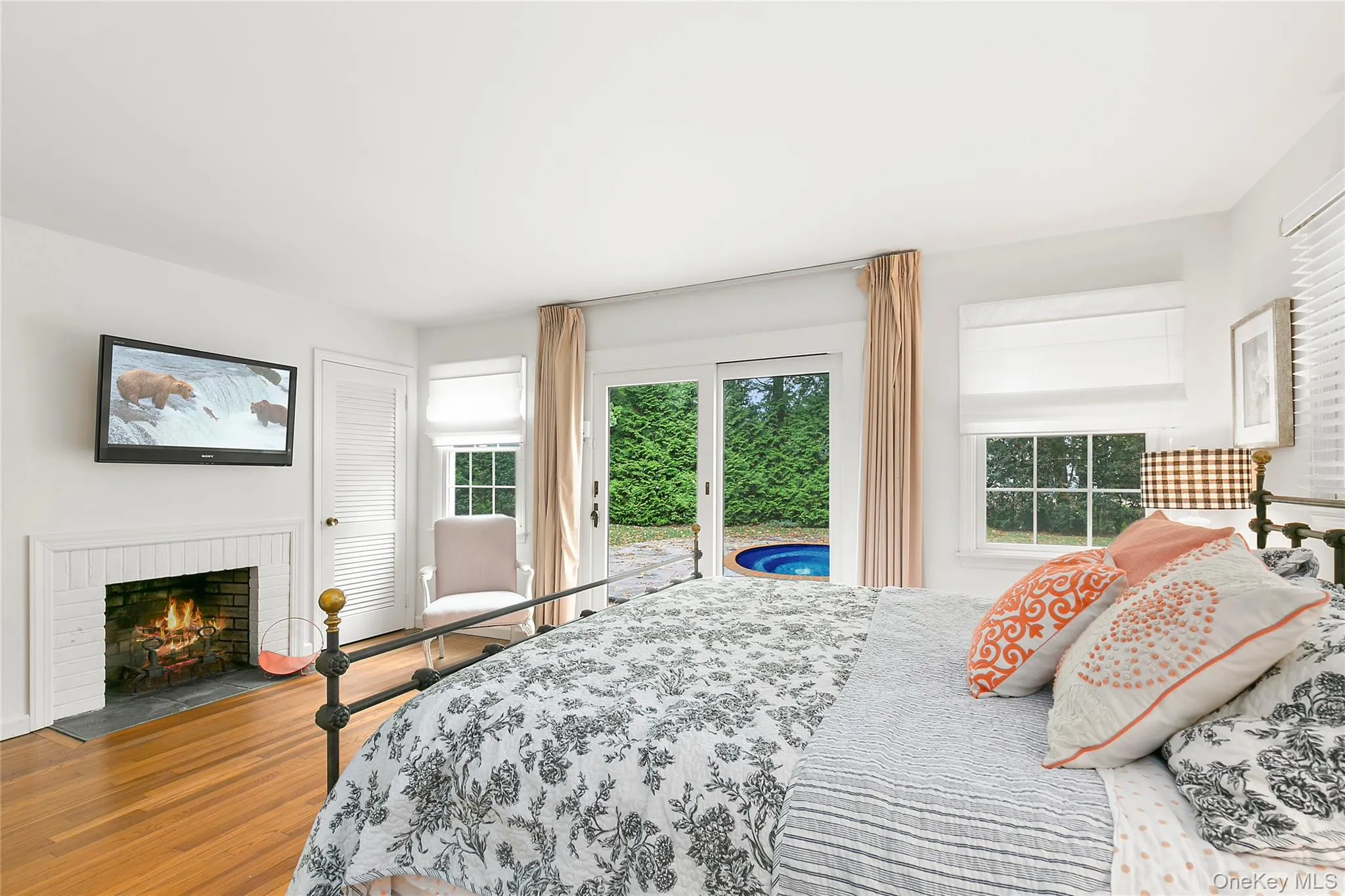 669 Hill Street, Southampton, NY, 3 Bedrooms Bedrooms, 6 Rooms Rooms,2 BathroomsBathrooms,Residential Lease,For Rent,Hill,0,975364 669 Hill Street, Southampton, NY, 3 Bedrooms Bedrooms, 6 Rooms Rooms,2 BathroomsBathrooms,Residential Lease,For Rent,Hill,0,975364