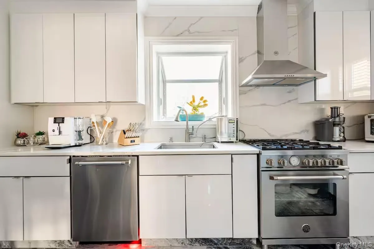 151-05 20th Road 20th, New York, NY, 3 Bedrooms Bedrooms, 8 Rooms Rooms,2 BathroomsBathrooms,Residential Lease,For Rent,20th,0,975392 151-05 20th Road 20th, New York, NY, 3 Bedrooms Bedrooms, 8 Rooms Rooms,2 BathroomsBathrooms,Residential Lease,For Rent,20th,0,975392