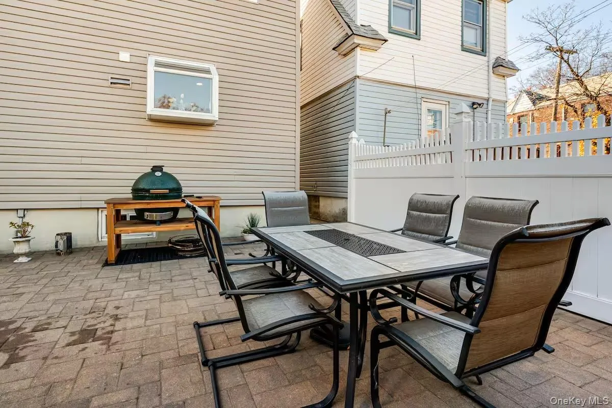 151-05 20th Road 20th, New York, NY, 3 Bedrooms Bedrooms, 8 Rooms Rooms,2 BathroomsBathrooms,Residential Lease,For Rent,20th,0,975392 151-05 20th Road 20th, New York, NY, 3 Bedrooms Bedrooms, 8 Rooms Rooms,2 BathroomsBathrooms,Residential Lease,For Rent,20th,0,975392