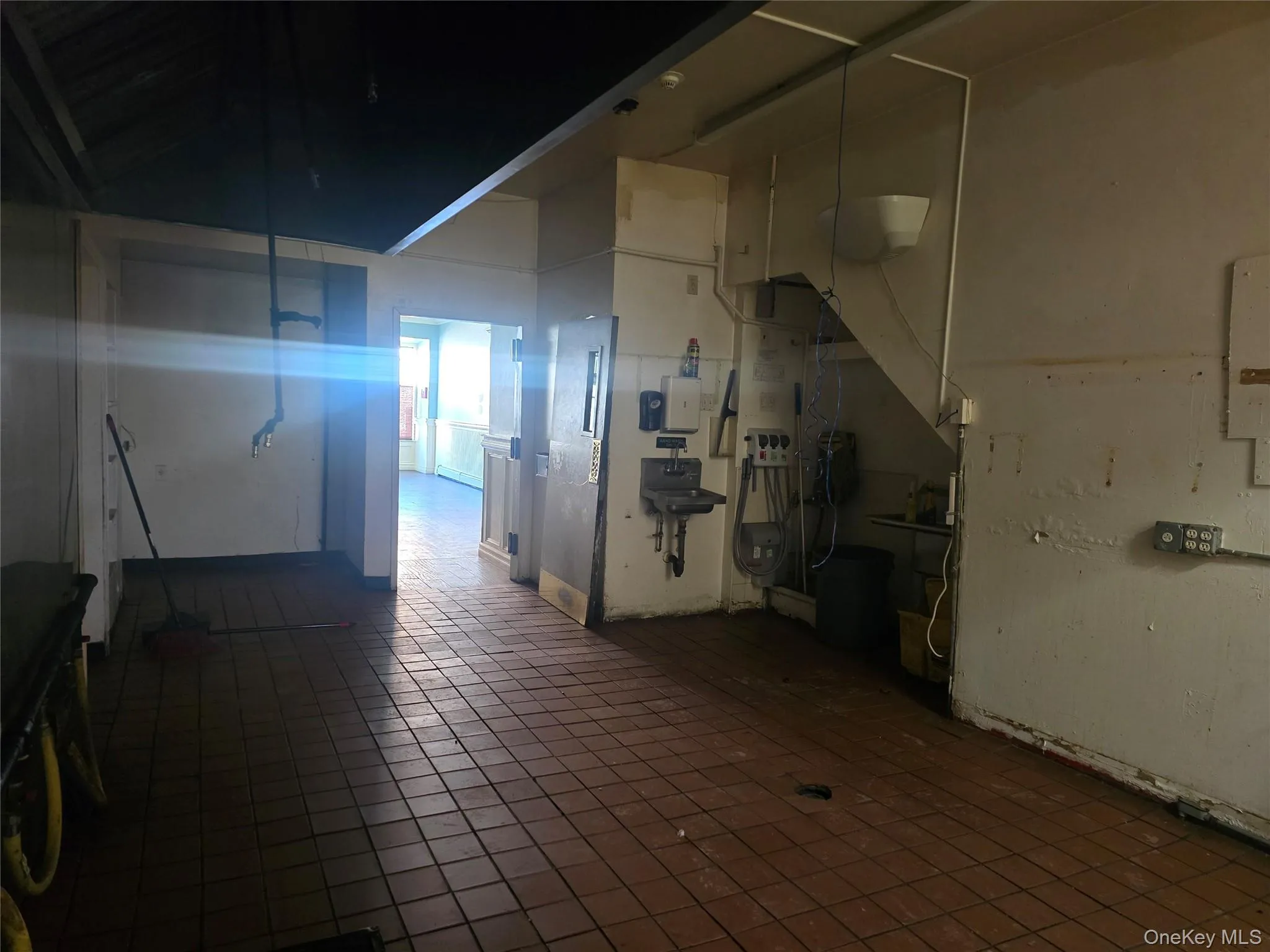 230 Merrick Road, Hempstead, NY, ,Commercial Lease,For Rent,Merrick,0,975400 230 Merrick Road, Hempstead, NY, ,Commercial Lease,For Rent,Merrick,0,975400