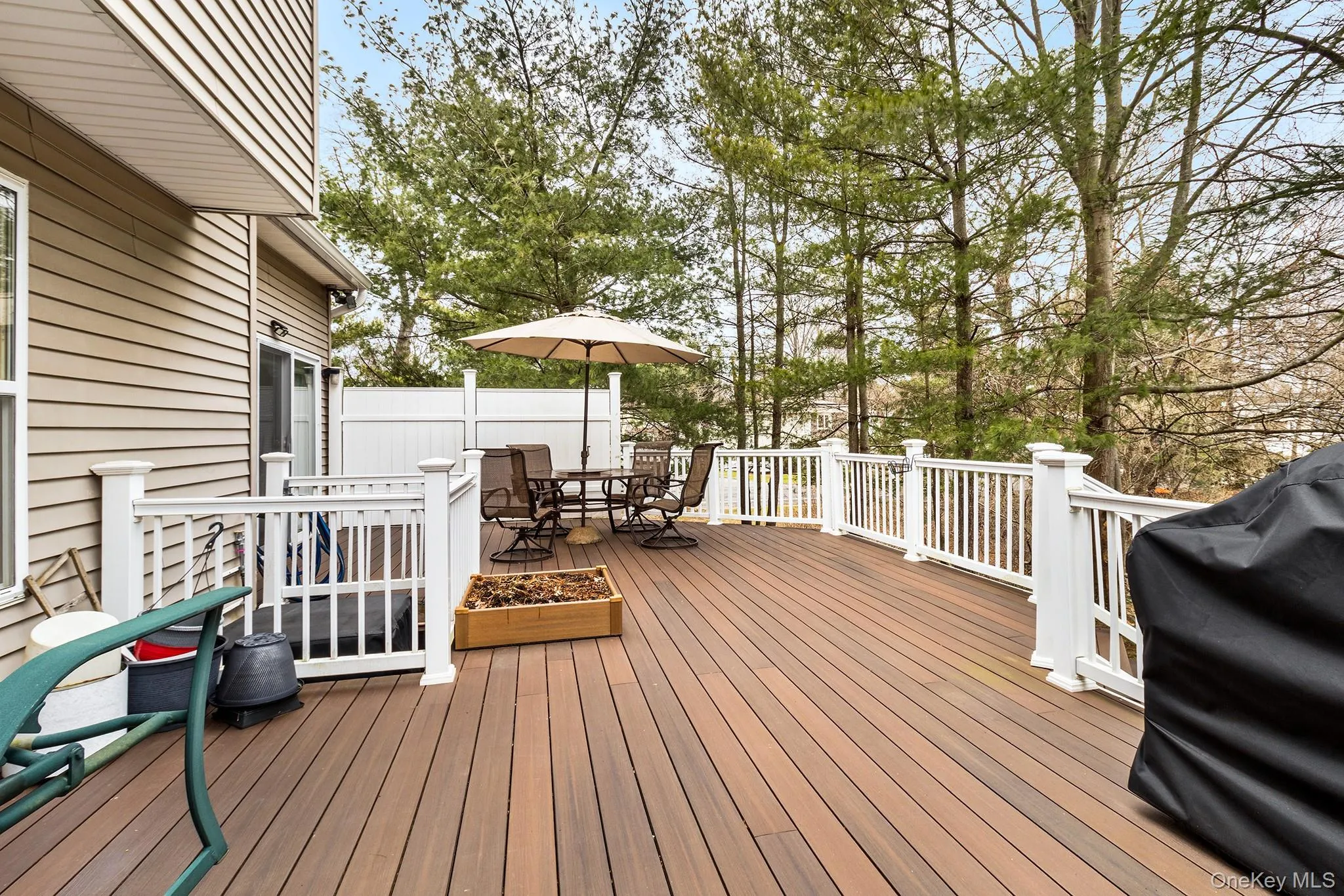 1 Northridge Circle, Huntington, NY, 2 Bedrooms Bedrooms, 6 Rooms Rooms,2 BathroomsBathrooms,Residential Sale,For Rent,Northridge,0,975406 1 Northridge Circle, Huntington, NY, 2 Bedrooms Bedrooms, 6 Rooms Rooms,2 BathroomsBathrooms,Residential Sale,For Rent,Northridge,0,975406