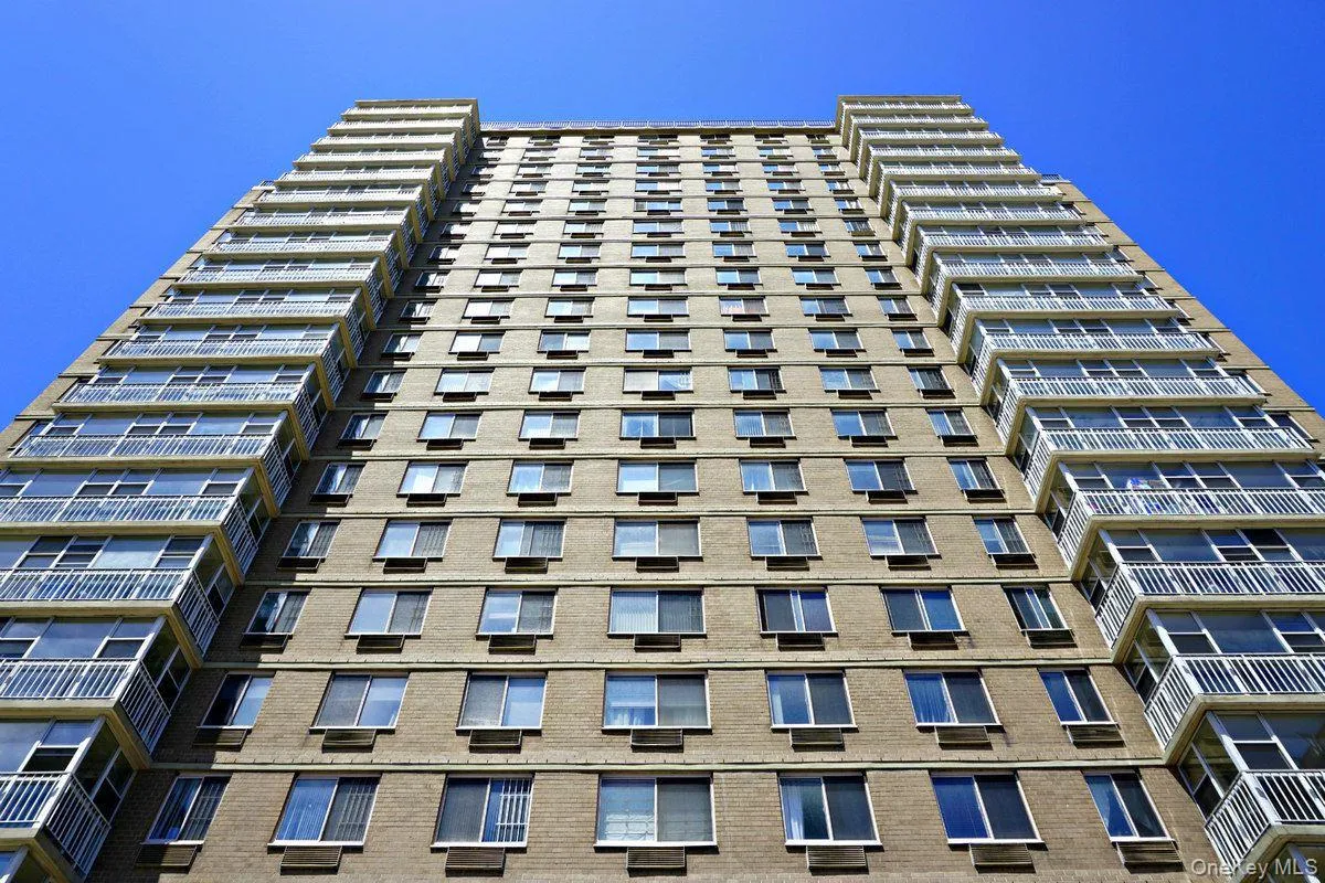 118-17 Union Turnpike, New York, NY, 1 Bedroom Bedrooms, 5 Rooms Rooms,1 BathroomBathrooms,Residential Lease,For Rent,Union Turnpike,0,975434 118-17 Union Turnpike, New York, NY, 1 Bedroom Bedrooms, 5 Rooms Rooms,1 BathroomBathrooms,Residential Lease,For Rent,Union Turnpike,0,975434
