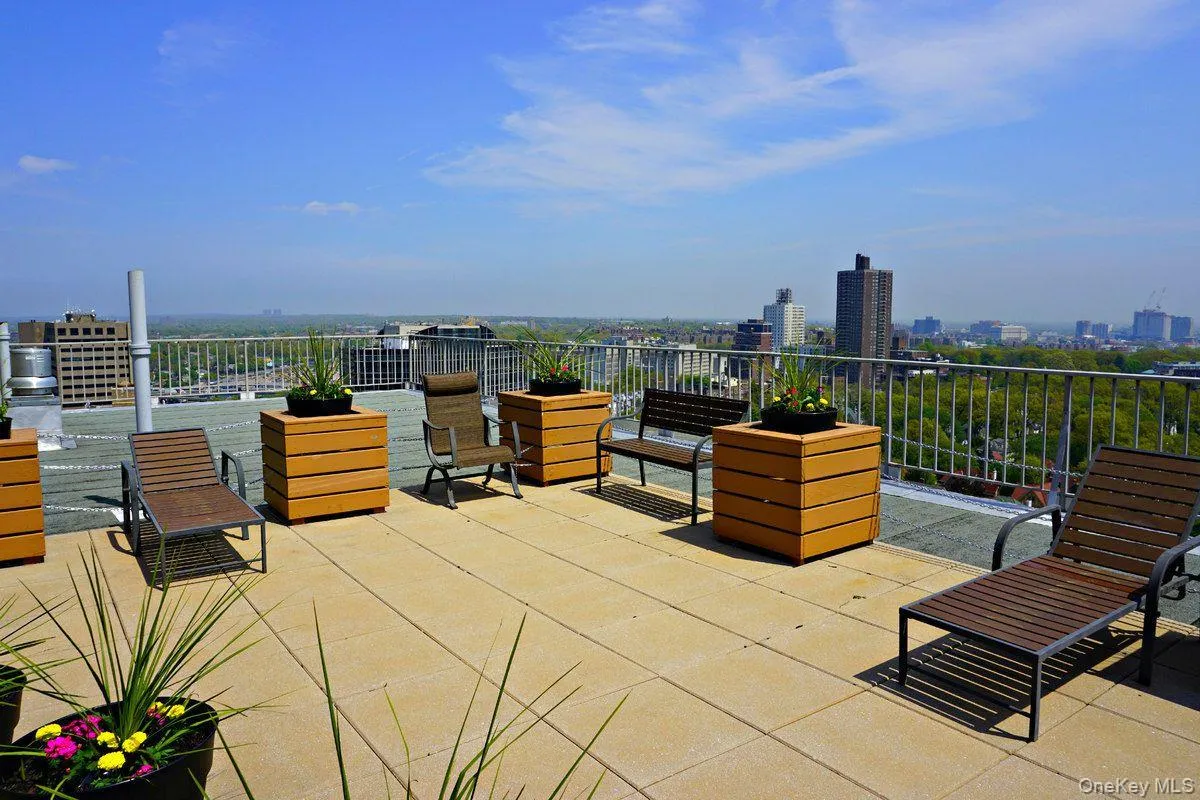 118-17 Union Turnpike, New York, NY, 1 Bedroom Bedrooms, 5 Rooms Rooms,1 BathroomBathrooms,Residential Lease,For Rent,Union Turnpike,0,975434 118-17 Union Turnpike, New York, NY, 1 Bedroom Bedrooms, 5 Rooms Rooms,1 BathroomBathrooms,Residential Lease,For Rent,Union Turnpike,0,975434