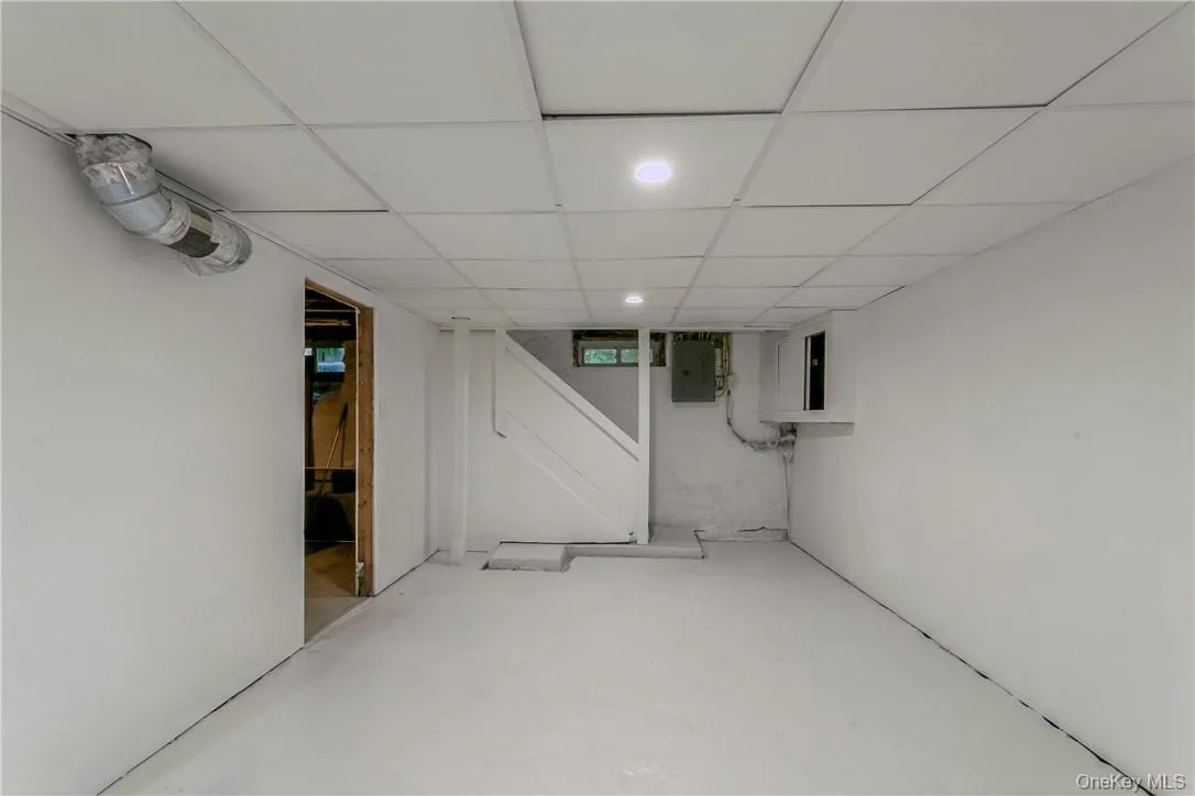 Basement area Basement area