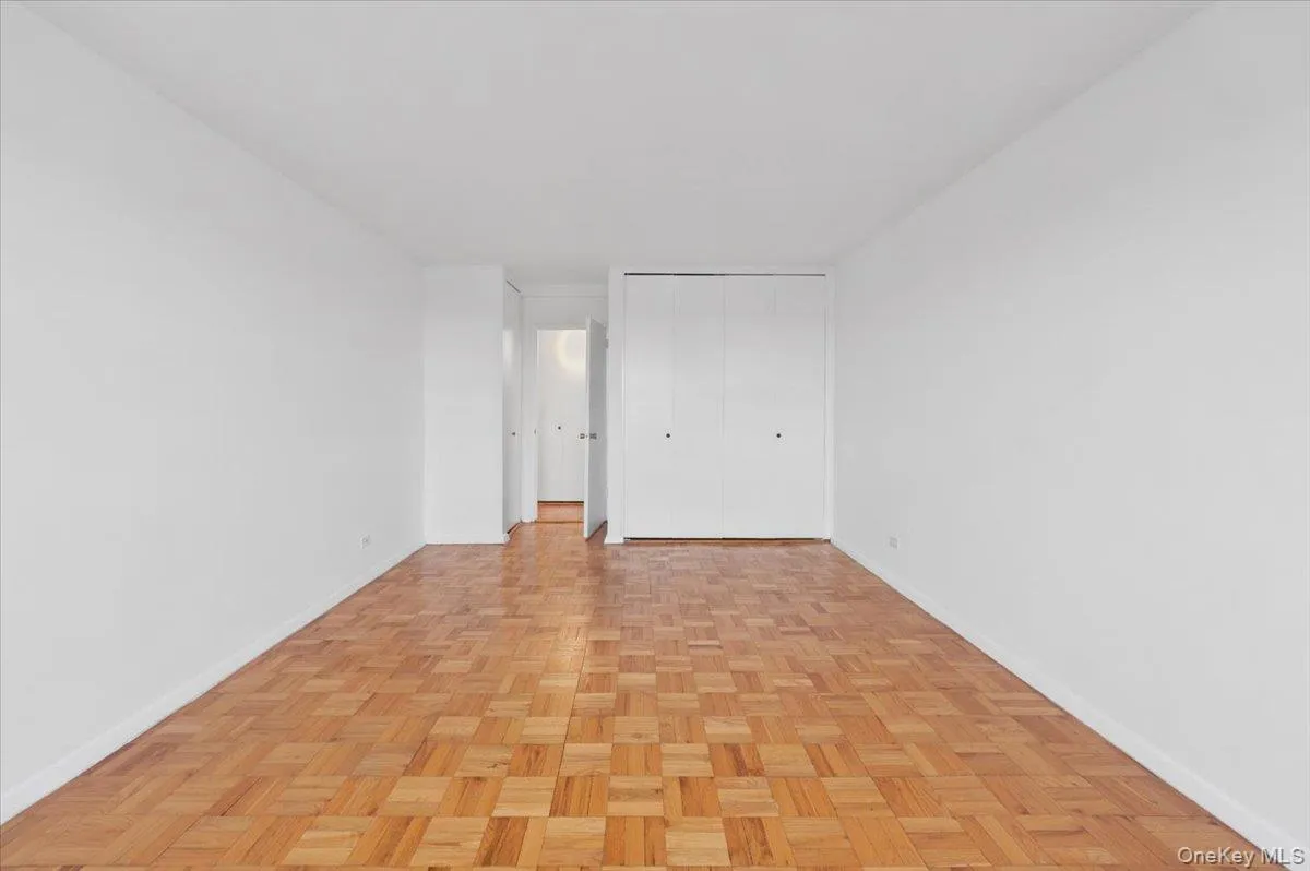 3935 Blackstone Avenue, New York, NY, 1 Bedroom Bedrooms, 4 Rooms Rooms,1 BathroomBathrooms,Residential,For Rent,Blackstone,0,975450 3935 Blackstone Avenue, New York, NY, 1 Bedroom Bedrooms, 4 Rooms Rooms,1 BathroomBathrooms,Residential,For Rent,Blackstone,0,975450