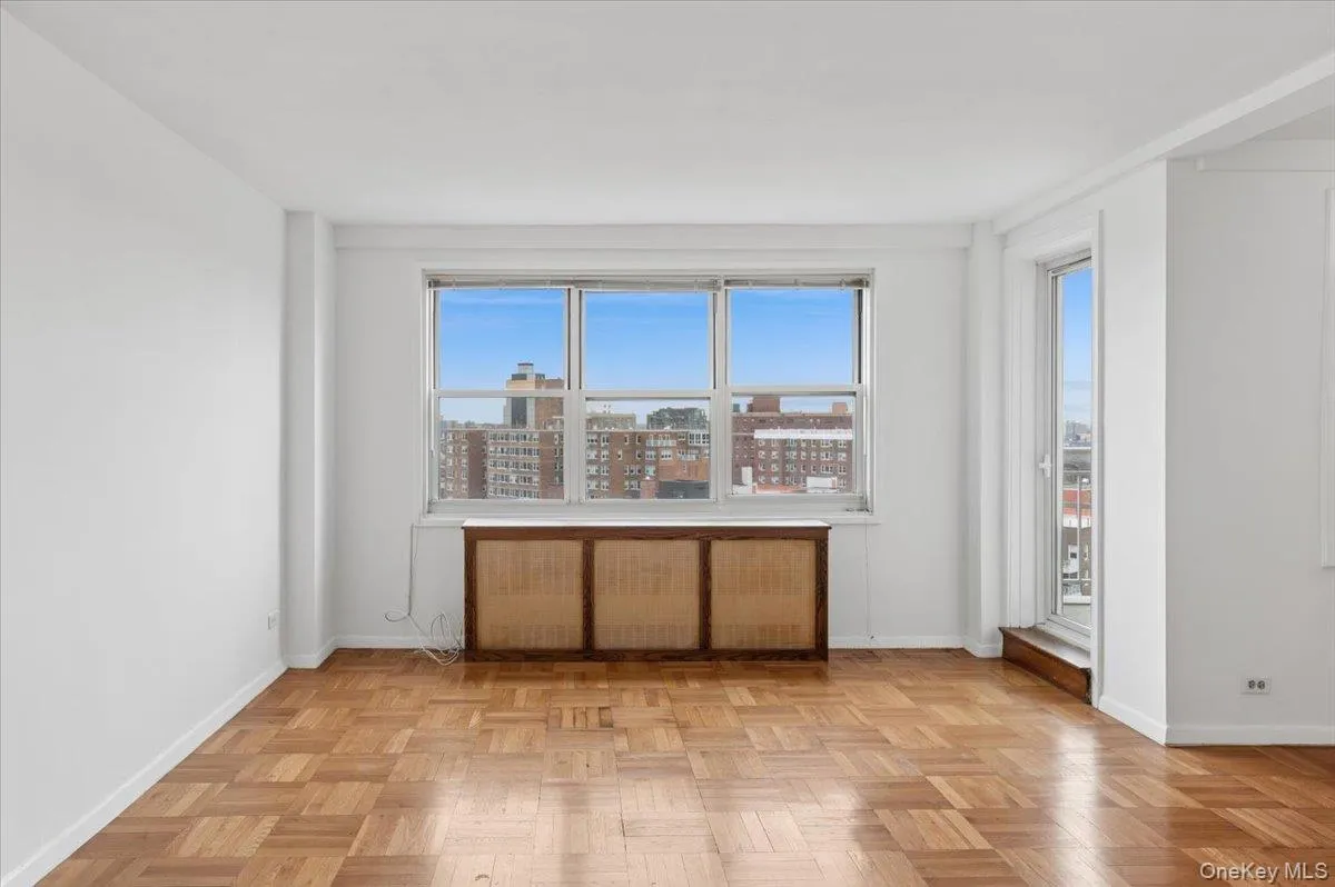 3935 Blackstone Avenue, New York, NY, 1 Bedroom Bedrooms, 4 Rooms Rooms,1 BathroomBathrooms,Residential,For Rent,Blackstone,0,975450 3935 Blackstone Avenue, New York, NY, 1 Bedroom Bedrooms, 4 Rooms Rooms,1 BathroomBathrooms,Residential,For Rent,Blackstone,0,975450