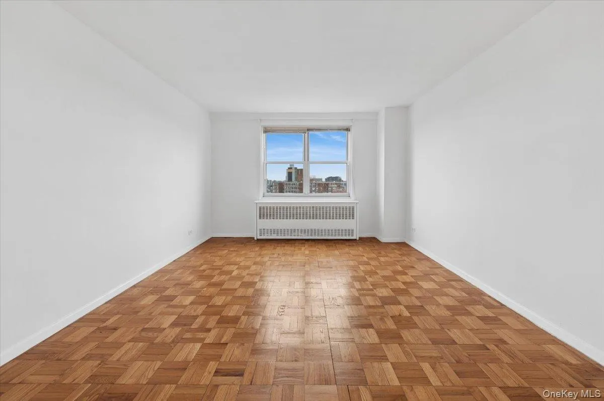 3935 Blackstone Avenue, New York, NY, 1 Bedroom Bedrooms, 4 Rooms Rooms,1 BathroomBathrooms,Residential,For Rent,Blackstone,0,975450 3935 Blackstone Avenue, New York, NY, 1 Bedroom Bedrooms, 4 Rooms Rooms,1 BathroomBathrooms,Residential,For Rent,Blackstone,0,975450