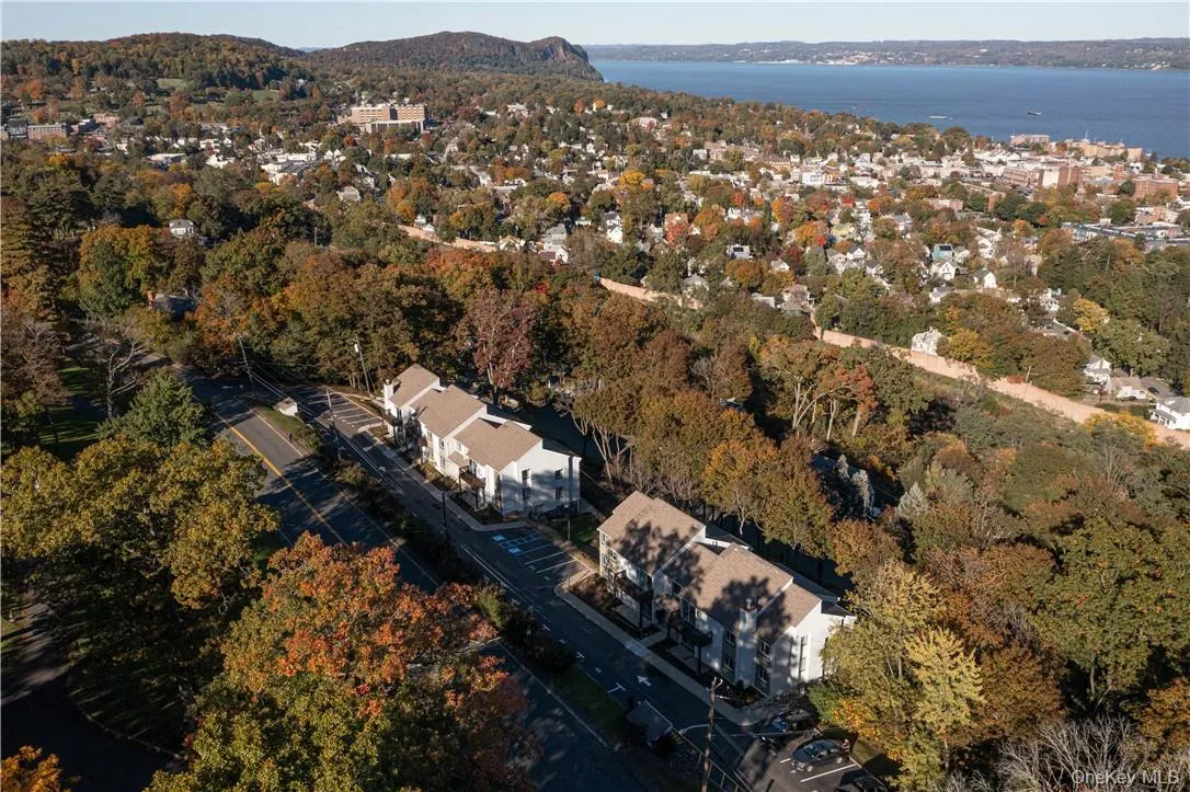 8-12 Boulevard, Orangetown, NY, 2 Bedrooms Bedrooms, 7 Rooms Rooms,1 BathroomBathrooms,Residential Lease,For Rent,Boulevard,0,975459 8-12 Boulevard, Orangetown, NY, 2 Bedrooms Bedrooms, 7 Rooms Rooms,1 BathroomBathrooms,Residential Lease,For Rent,Boulevard,0,975459