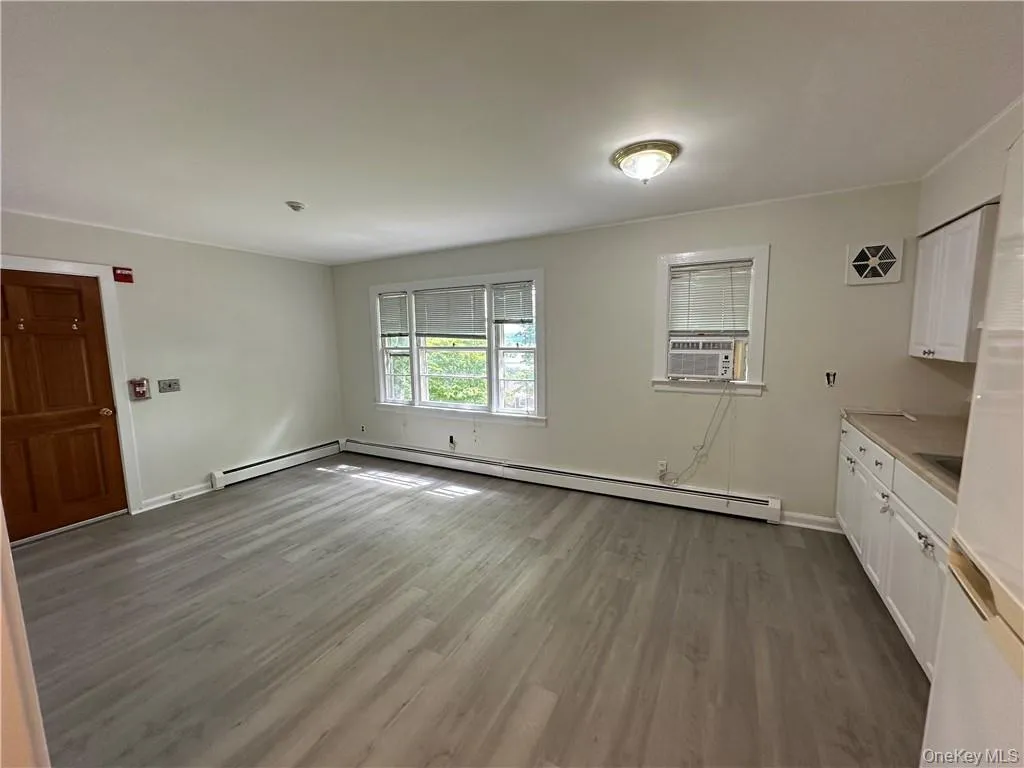 11 Chase Avenue, Orangetown, NY, 1 Bedroom Bedrooms, 3 Rooms Rooms,1 BathroomBathrooms,Residential Lease,For Rent,Chase,0,975462 11 Chase Avenue, Orangetown, NY, 1 Bedroom Bedrooms, 3 Rooms Rooms,1 BathroomBathrooms,Residential Lease,For Rent,Chase,0,975462