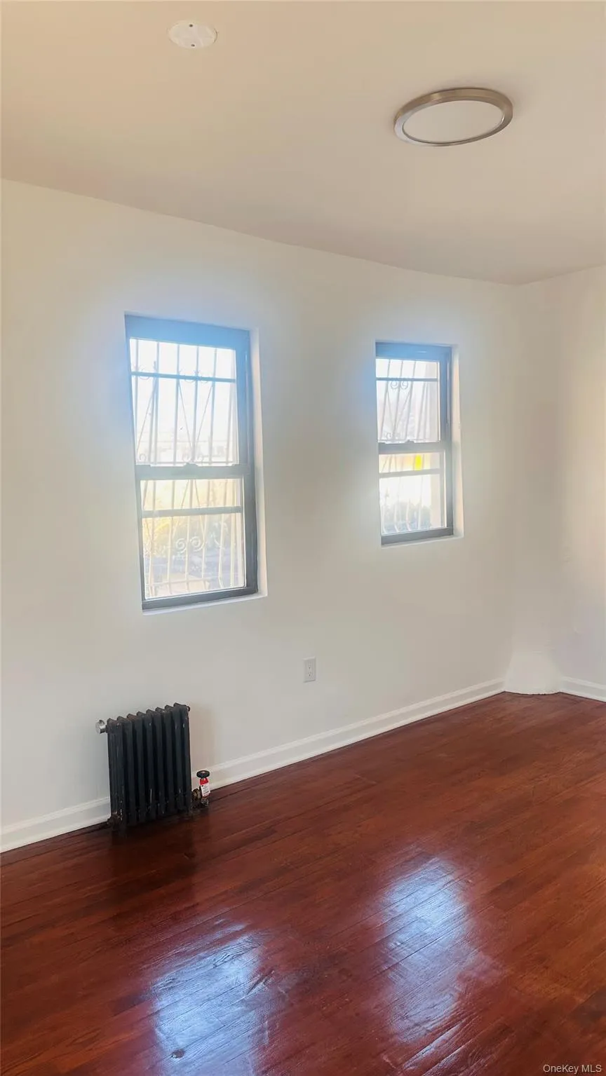 1233 Glenmore Avenue, New York, NY, 3 Bedrooms Bedrooms, 6 Rooms Rooms,1 BathroomBathrooms,Residential Lease,For Rent,Glenmore,0,975470 1233 Glenmore Avenue, New York, NY, 3 Bedrooms Bedrooms, 6 Rooms Rooms,1 BathroomBathrooms,Residential Lease,For Rent,Glenmore,0,975470