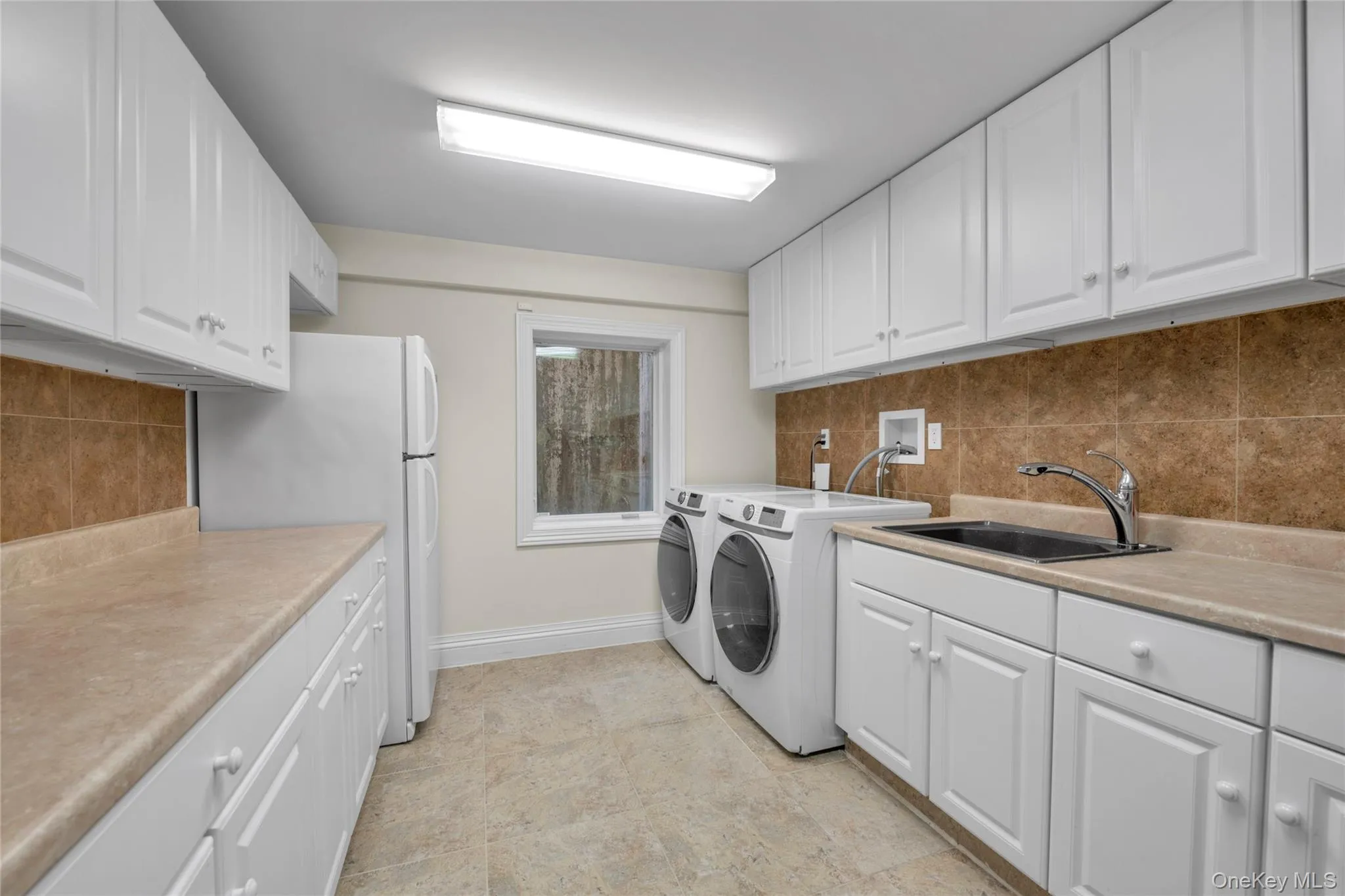 5 Old Field Lane, North Hempstead, NY, 6 Bedrooms Bedrooms, 12 Rooms Rooms,5 BathroomsBathrooms,Residential,For Rent,Old Field,0,975496 5 Old Field Lane, North Hempstead, NY, 6 Bedrooms Bedrooms, 12 Rooms Rooms,5 BathroomsBathrooms,Residential,For Rent,Old Field,0,975496