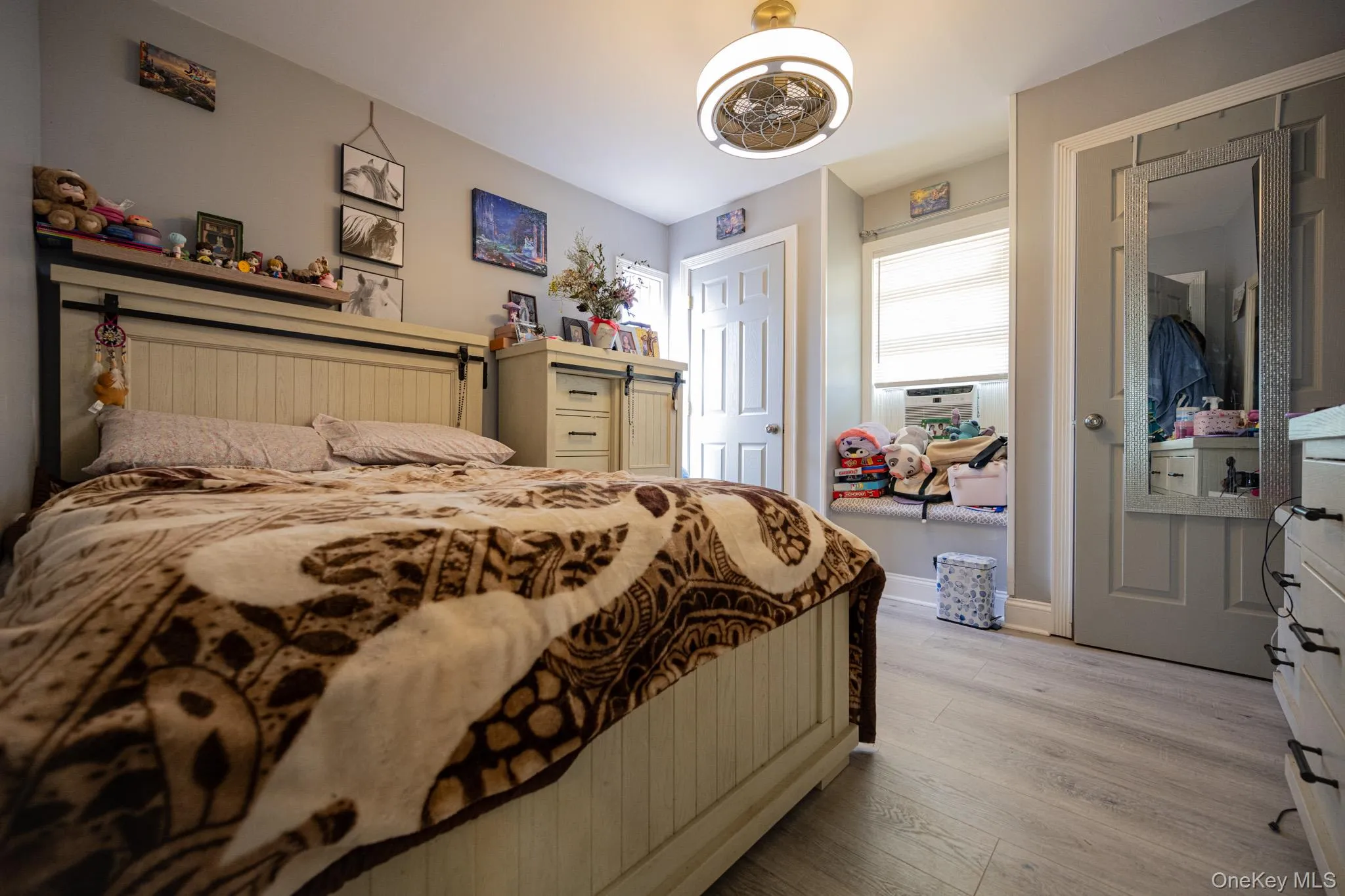 13 Walnut Street, Islip, NY, 4 Bedrooms Bedrooms, 7 Rooms Rooms,2 BathroomsBathrooms,Residential,For Rent,Walnut,0,975516 13 Walnut Street, Islip, NY, 4 Bedrooms Bedrooms, 7 Rooms Rooms,2 BathroomsBathrooms,Residential,For Rent,Walnut,0,975516
