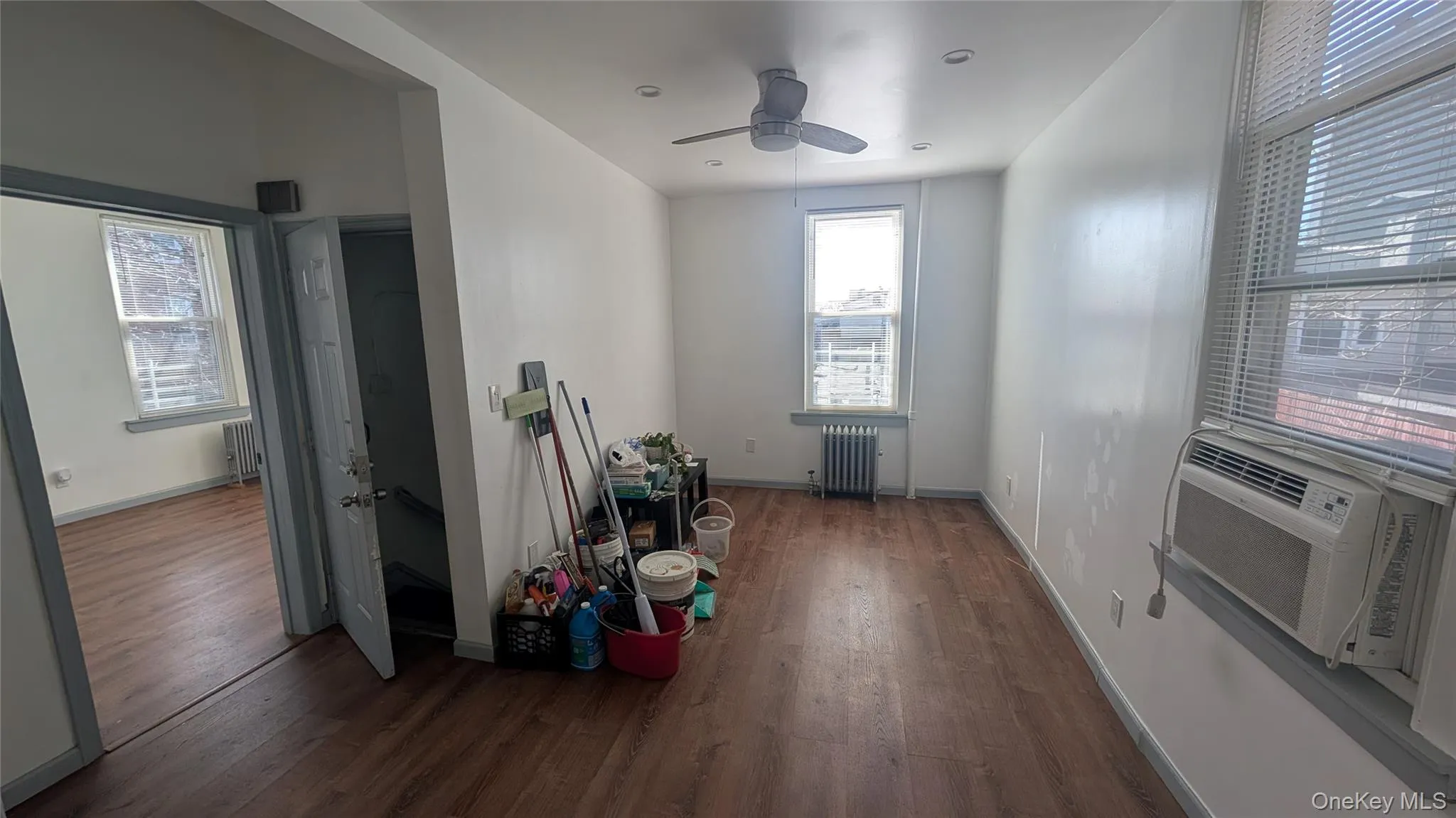 170 Bradford Street, New York, NY, 2 Bedrooms Bedrooms, 4 Rooms Rooms,1 BathroomBathrooms,Residential Lease,For Rent,Bradford,0,975537 170 Bradford Street, New York, NY, 2 Bedrooms Bedrooms, 4 Rooms Rooms,1 BathroomBathrooms,Residential Lease,For Rent,Bradford,0,975537