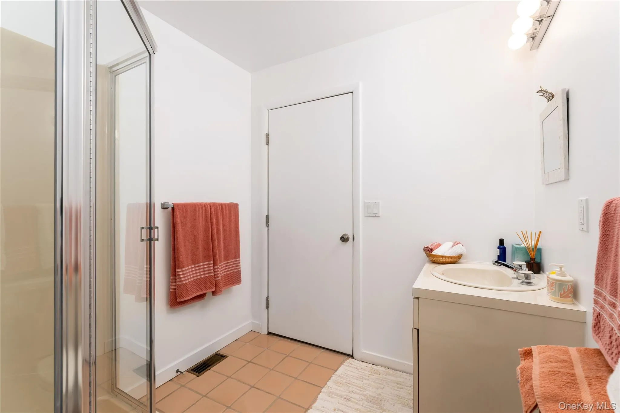 785 The Strand, Southold, NY, 4 Bedrooms Bedrooms, 10 Rooms Rooms,3 BathroomsBathrooms,Residential,For Rent,The Strand,0,975549 785 The Strand, Southold, NY, 4 Bedrooms Bedrooms, 10 Rooms Rooms,3 BathroomsBathrooms,Residential,For Rent,The Strand,0,975549