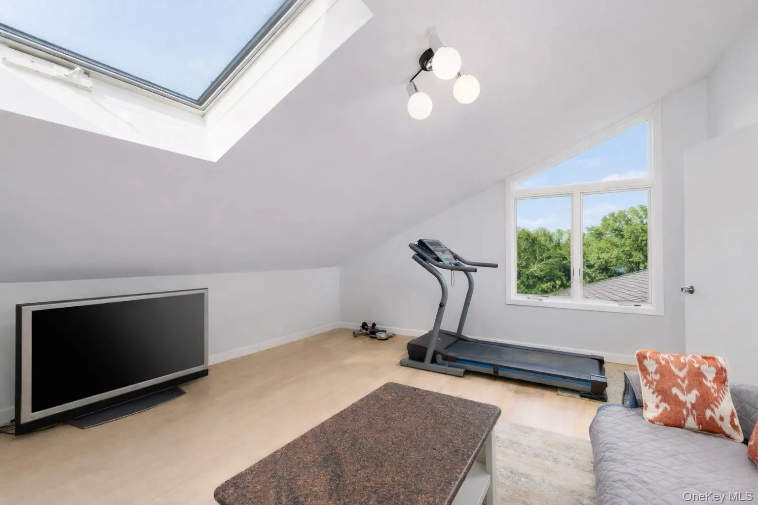785 The Strand, Southold, NY, 4 Bedrooms Bedrooms, 10 Rooms Rooms,3 BathroomsBathrooms,Residential,For Rent,The Strand,0,975549 785 The Strand, Southold, NY, 4 Bedrooms Bedrooms, 10 Rooms Rooms,3 BathroomsBathrooms,Residential,For Rent,The Strand,0,975549