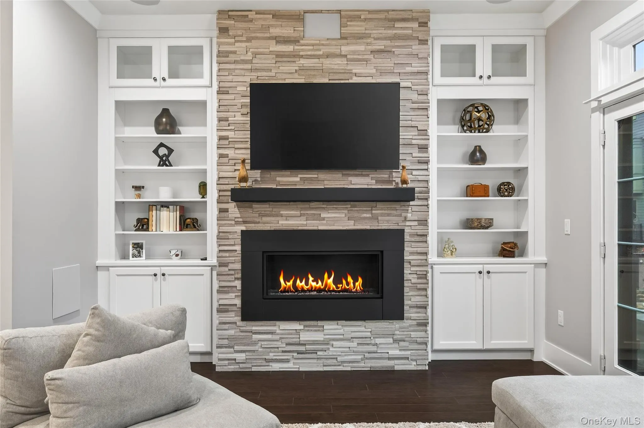 Main level - 2nd fl Main level - 2nd fl