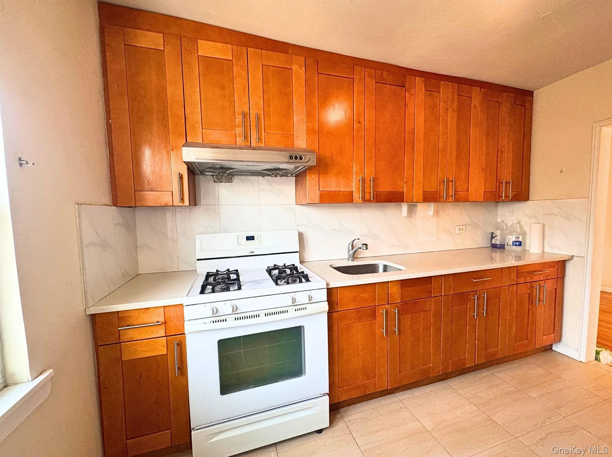 75-31 198th Street, New York, NY, 2 Bedrooms Bedrooms, 5 Rooms Rooms,1 BathroomBathrooms,Residential Lease,For Rent,198th,0,975578 75-31 198th Street, New York, NY, 2 Bedrooms Bedrooms, 5 Rooms Rooms,1 BathroomBathrooms,Residential Lease,For Rent,198th,0,975578