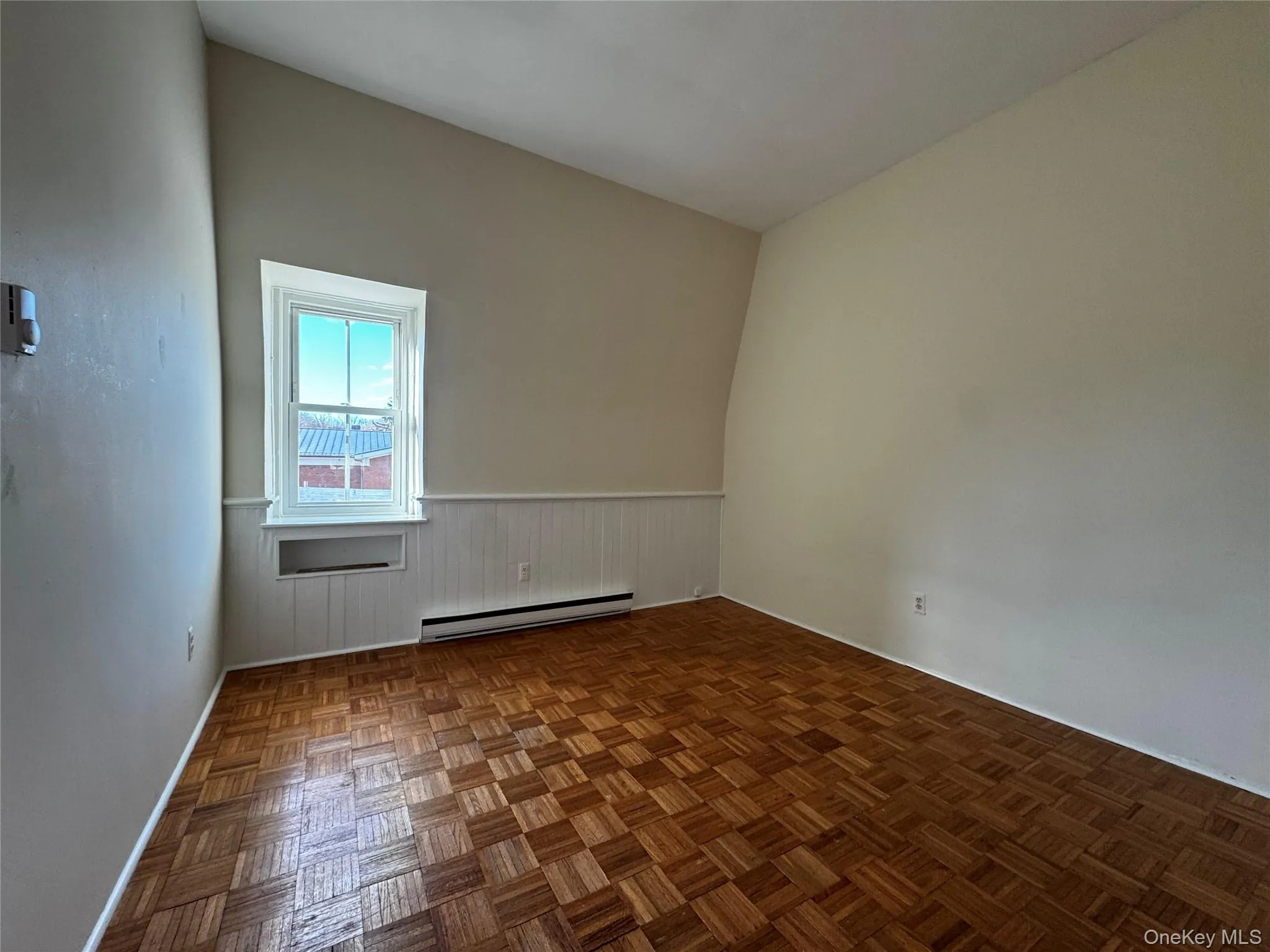 Nice bedroom with window and closet Nice bedroom with window and closet