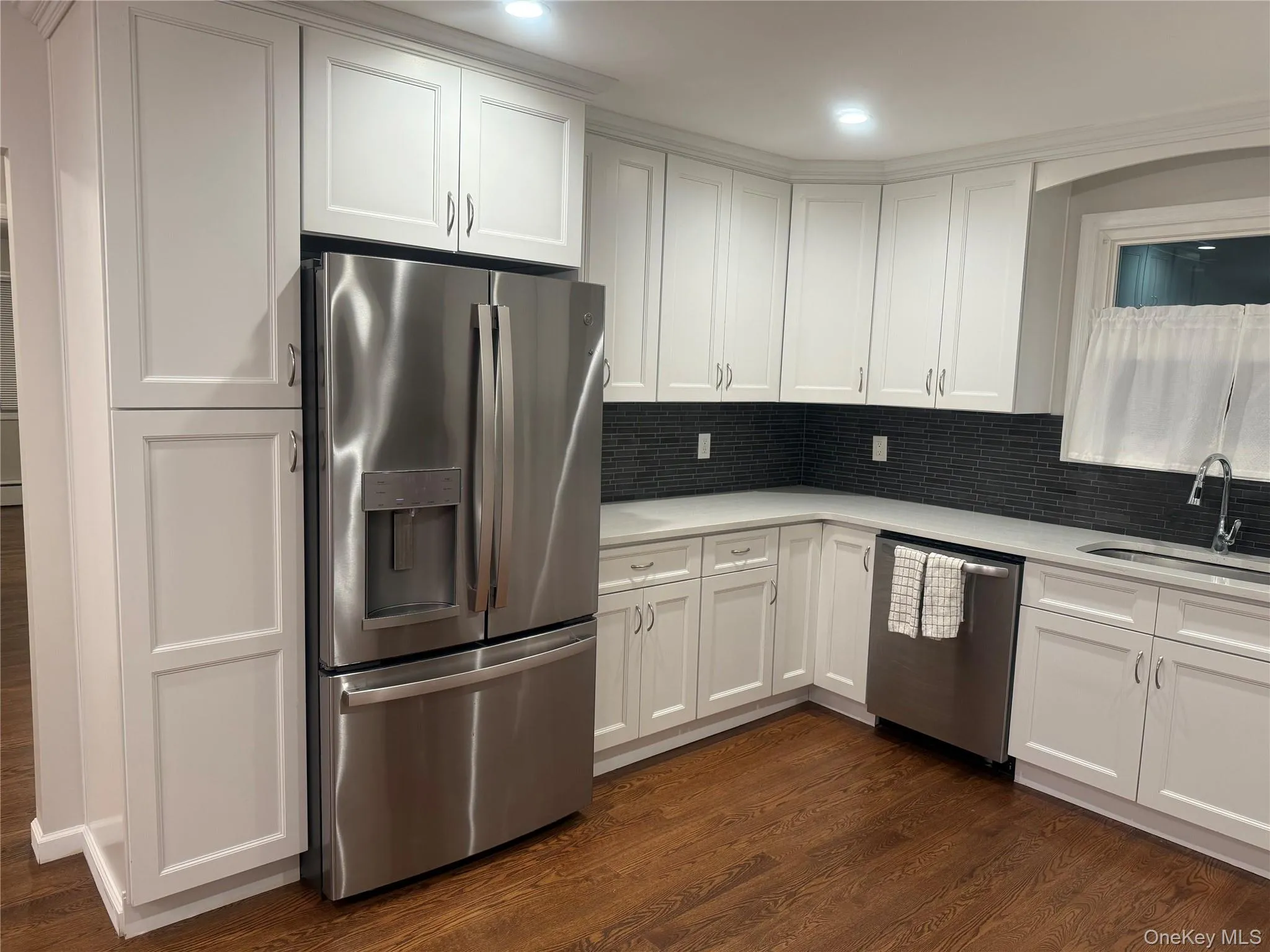 18 Juniper Road, North Hempstead, NY, 2 Bedrooms Bedrooms, 5 Rooms Rooms,1 BathroomBathrooms,Residential Lease,For Rent,Juniper,0,975588 18 Juniper Road, North Hempstead, NY, 2 Bedrooms Bedrooms, 5 Rooms Rooms,1 BathroomBathrooms,Residential Lease,For Rent,Juniper,0,975588