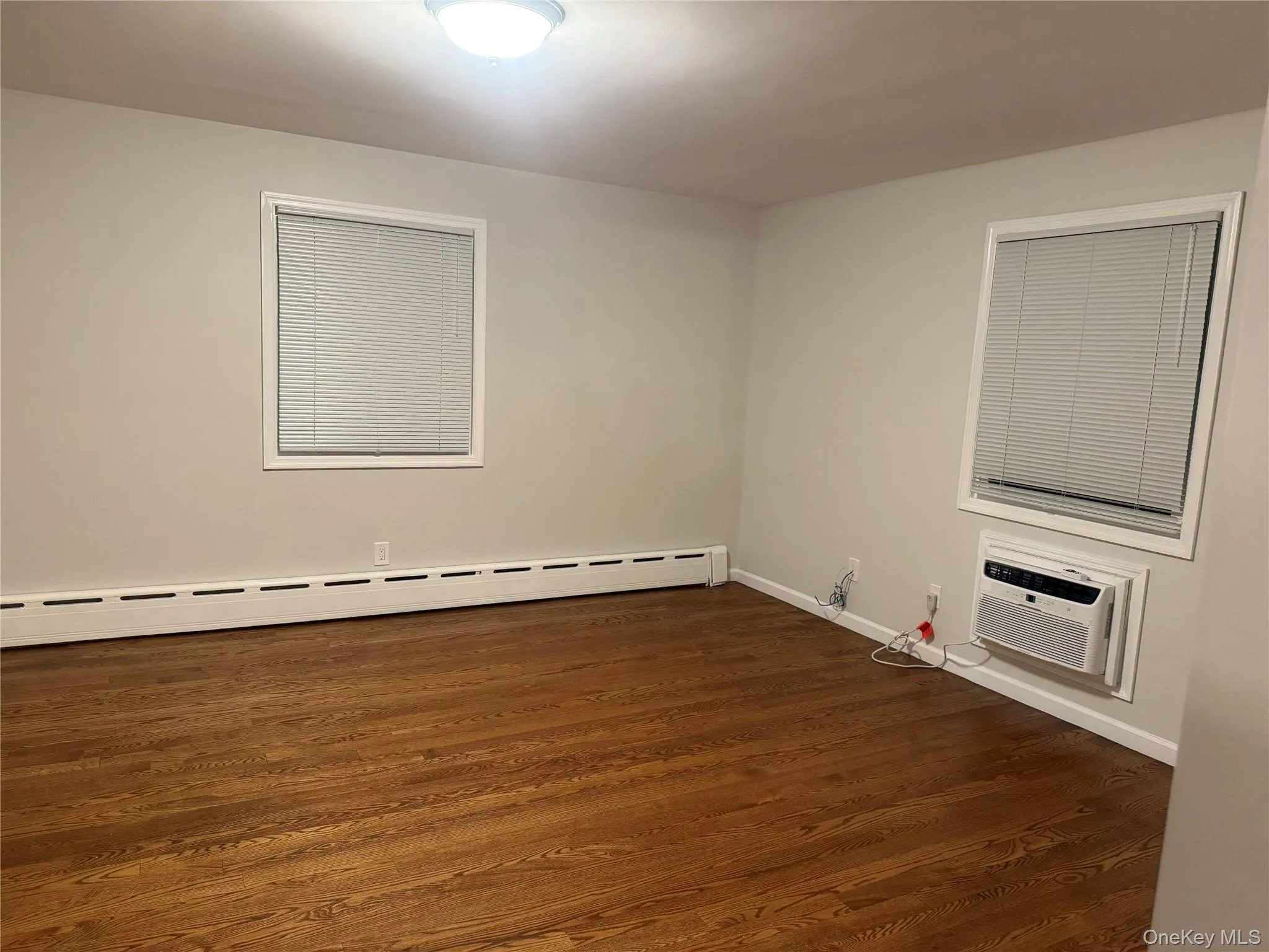18 Juniper Road, North Hempstead, NY, 2 Bedrooms Bedrooms, 5 Rooms Rooms,1 BathroomBathrooms,Residential Lease,For Rent,Juniper,0,975588 18 Juniper Road, North Hempstead, NY, 2 Bedrooms Bedrooms, 5 Rooms Rooms,1 BathroomBathrooms,Residential Lease,For Rent,Juniper,0,975588