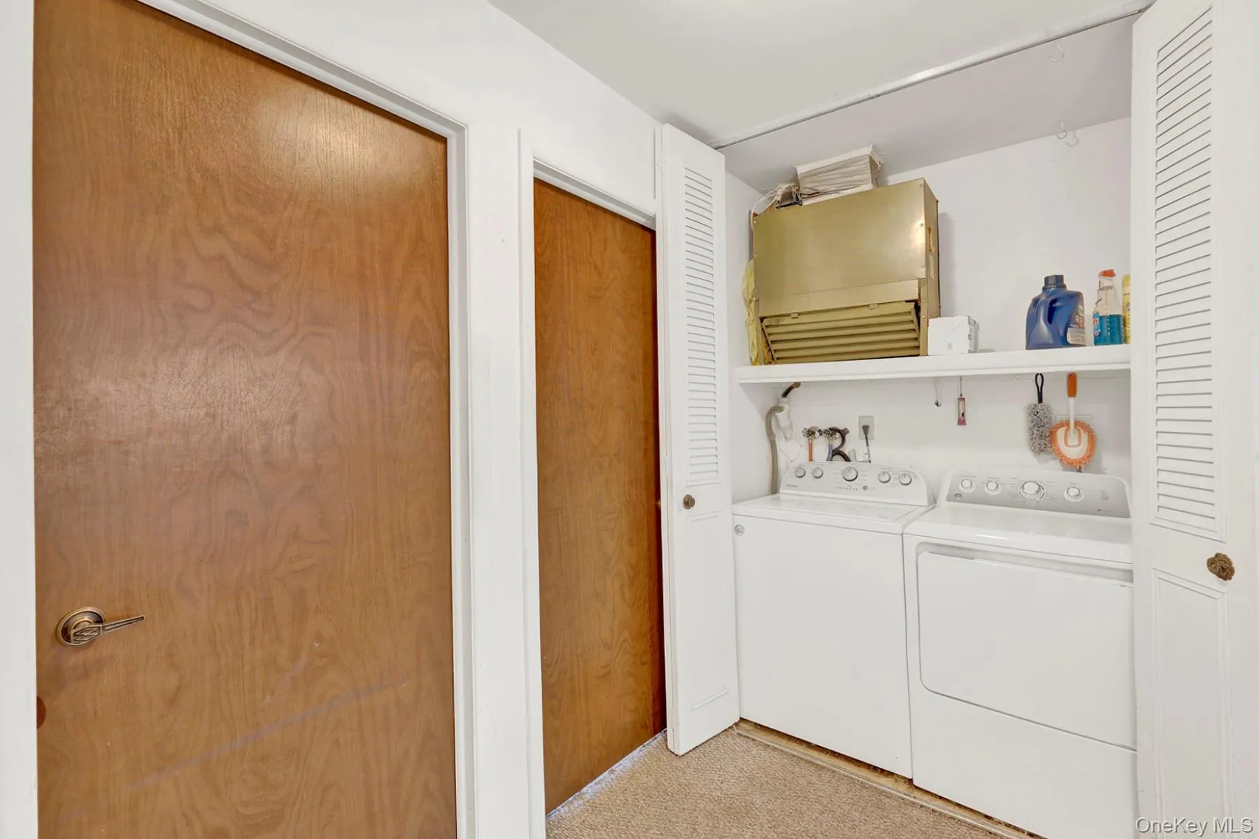 Private Laundry! Private Laundry!