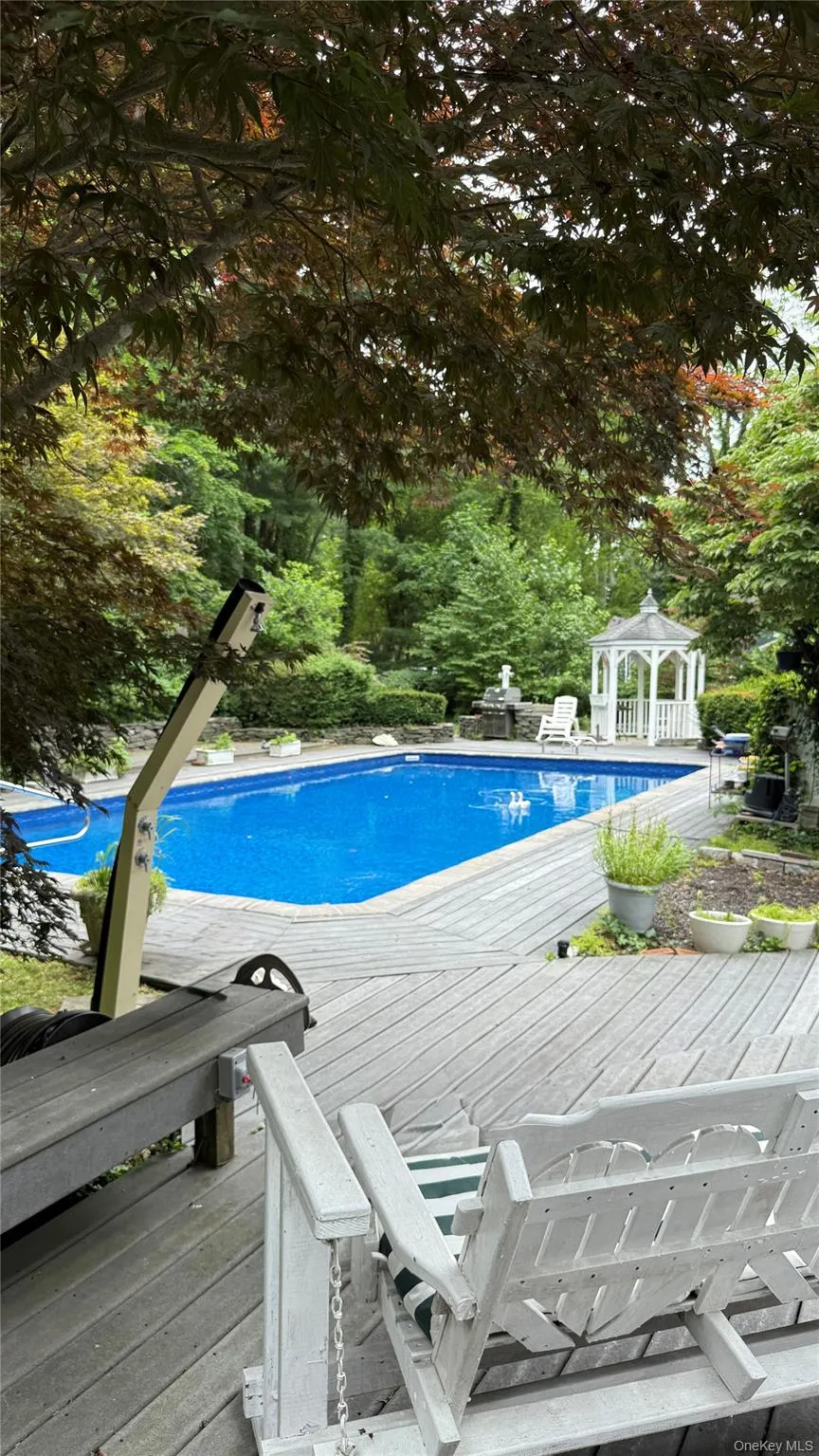 2 Three Pond Road, Smithtown, NY, 5 Bedrooms Bedrooms, 10 Rooms Rooms,2 BathroomsBathrooms,Residential,For Rent,Three Pond,0,975603 2 Three Pond Road, Smithtown, NY, 5 Bedrooms Bedrooms, 10 Rooms Rooms,2 BathroomsBathrooms,Residential,For Rent,Three Pond,0,975603