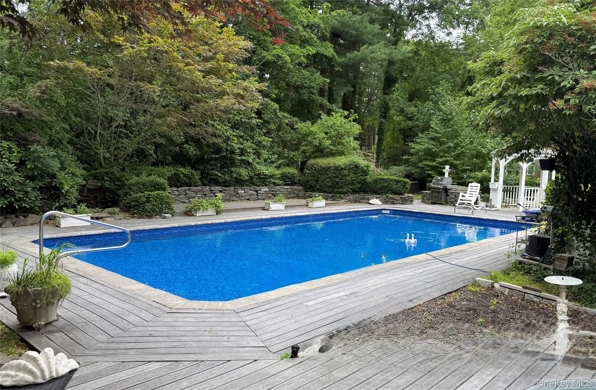 2 Three Pond Road, Smithtown, NY, 5 Bedrooms Bedrooms, 10 Rooms Rooms,2 BathroomsBathrooms,Residential,For Rent,Three Pond,0,975603 2 Three Pond Road, Smithtown, NY, 5 Bedrooms Bedrooms, 10 Rooms Rooms,2 BathroomsBathrooms,Residential,For Rent,Three Pond,0,975603