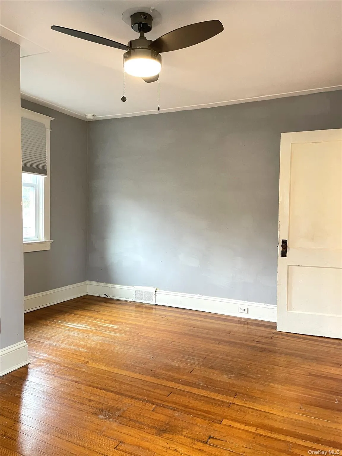 116 Castle Heights Avenue, Clarkstown, NY, 3 Bedrooms Bedrooms, 7 Rooms Rooms,2 BathroomsBathrooms,Residential Lease,For Rent,Castle Heights,0,975604 116 Castle Heights Avenue, Clarkstown, NY, 3 Bedrooms Bedrooms, 7 Rooms Rooms,2 BathroomsBathrooms,Residential Lease,For Rent,Castle Heights,0,975604