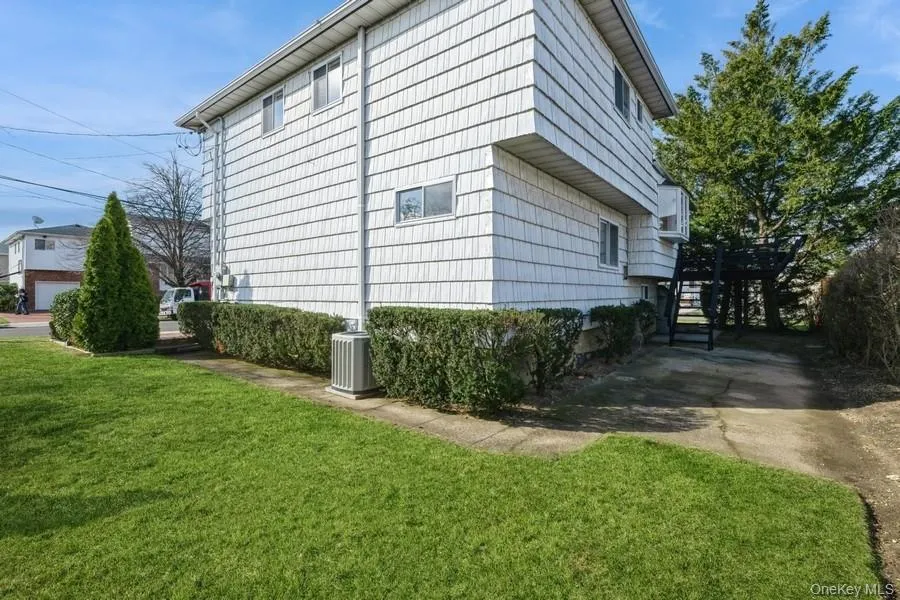 482 Harbor Drive, Hempstead, NY, 4 Bedrooms Bedrooms, 9 Rooms Rooms,2 BathroomsBathrooms,Residential Lease,For Rent,Harbor,0,975615 482 Harbor Drive, Hempstead, NY, 4 Bedrooms Bedrooms, 9 Rooms Rooms,2 BathroomsBathrooms,Residential Lease,For Rent,Harbor,0,975615