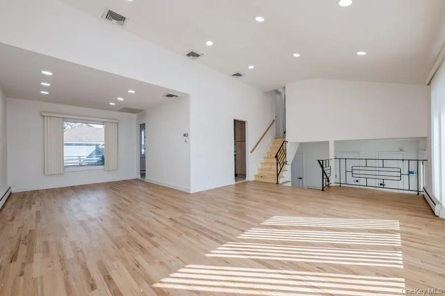 482 Harbor Drive, Hempstead, NY, 4 Bedrooms Bedrooms, 9 Rooms Rooms,2 BathroomsBathrooms,Residential Lease,For Rent,Harbor,0,975615 482 Harbor Drive, Hempstead, NY, 4 Bedrooms Bedrooms, 9 Rooms Rooms,2 BathroomsBathrooms,Residential Lease,For Rent,Harbor,0,975615