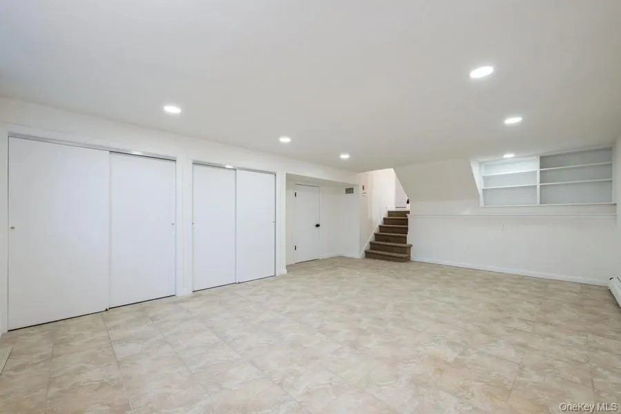 482 Harbor Drive, Hempstead, NY, 4 Bedrooms Bedrooms, 9 Rooms Rooms,2 BathroomsBathrooms,Residential Lease,For Rent,Harbor,0,975615 482 Harbor Drive, Hempstead, NY, 4 Bedrooms Bedrooms, 9 Rooms Rooms,2 BathroomsBathrooms,Residential Lease,For Rent,Harbor,0,975615