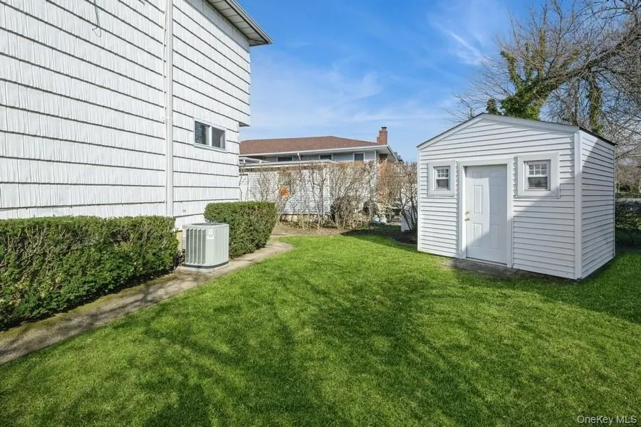 482 Harbor Drive, Hempstead, NY, 4 Bedrooms Bedrooms, 9 Rooms Rooms,2 BathroomsBathrooms,Residential Lease,For Rent,Harbor,0,975615 482 Harbor Drive, Hempstead, NY, 4 Bedrooms Bedrooms, 9 Rooms Rooms,2 BathroomsBathrooms,Residential Lease,For Rent,Harbor,0,975615