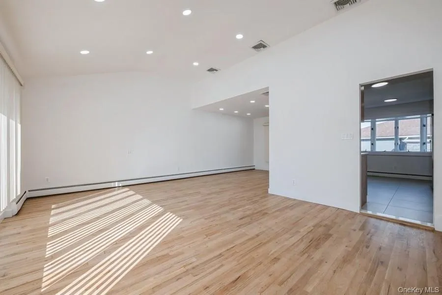 482 Harbor Drive, Hempstead, NY, 4 Bedrooms Bedrooms, 9 Rooms Rooms,2 BathroomsBathrooms,Residential Lease,For Rent,Harbor,0,975615 482 Harbor Drive, Hempstead, NY, 4 Bedrooms Bedrooms, 9 Rooms Rooms,2 BathroomsBathrooms,Residential Lease,For Rent,Harbor,0,975615