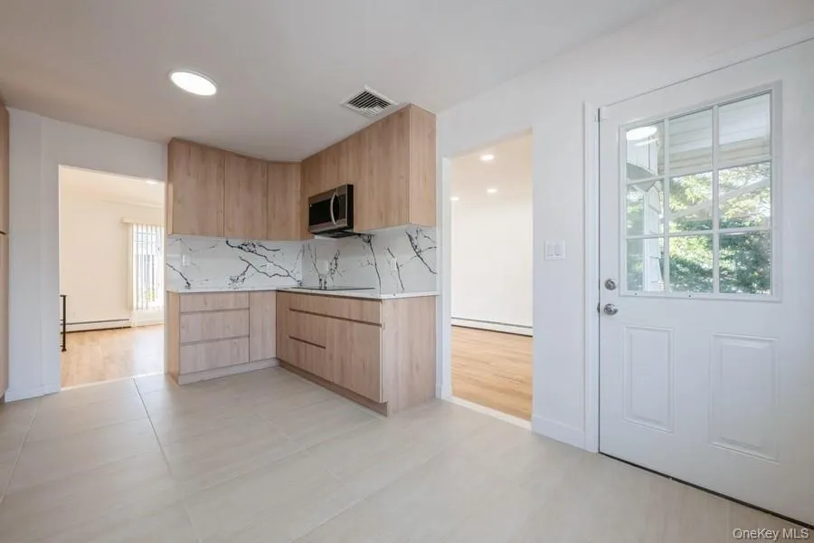 482 Harbor Drive, Hempstead, NY, 4 Bedrooms Bedrooms, 9 Rooms Rooms,2 BathroomsBathrooms,Residential Lease,For Rent,Harbor,0,975615 482 Harbor Drive, Hempstead, NY, 4 Bedrooms Bedrooms, 9 Rooms Rooms,2 BathroomsBathrooms,Residential Lease,For Rent,Harbor,0,975615