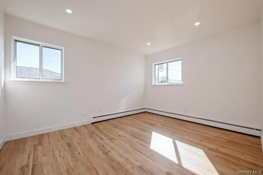 482 Harbor Drive, Hempstead, NY, 4 Bedrooms Bedrooms, 9 Rooms Rooms,2 BathroomsBathrooms,Residential Lease,For Rent,Harbor,0,975615 482 Harbor Drive, Hempstead, NY, 4 Bedrooms Bedrooms, 9 Rooms Rooms,2 BathroomsBathrooms,Residential Lease,For Rent,Harbor,0,975615