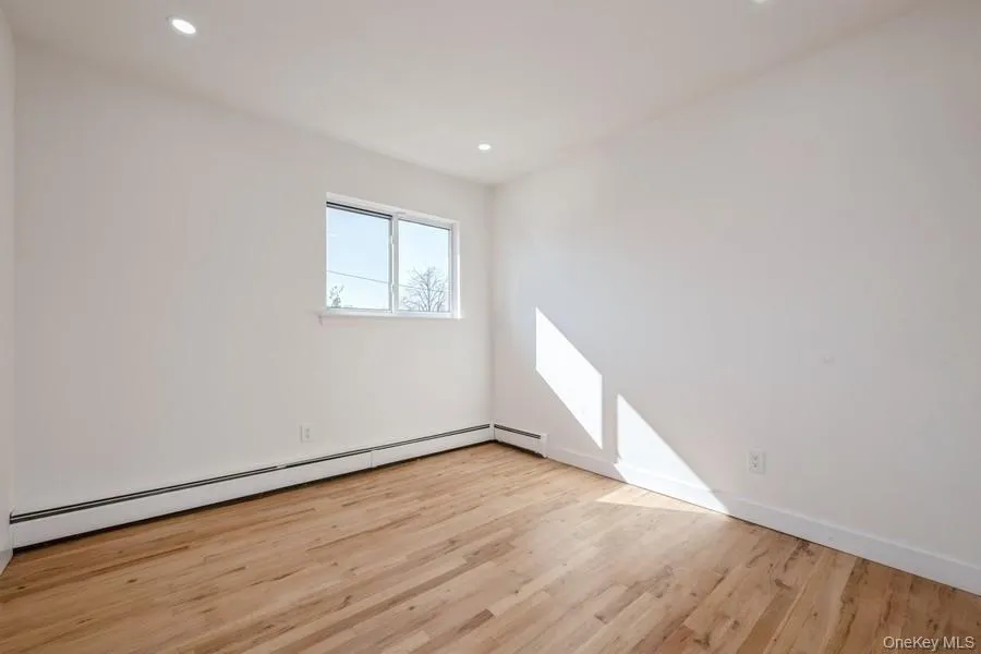 482 Harbor Drive, Hempstead, NY, 4 Bedrooms Bedrooms, 9 Rooms Rooms,2 BathroomsBathrooms,Residential Lease,For Rent,Harbor,0,975615 482 Harbor Drive, Hempstead, NY, 4 Bedrooms Bedrooms, 9 Rooms Rooms,2 BathroomsBathrooms,Residential Lease,For Rent,Harbor,0,975615