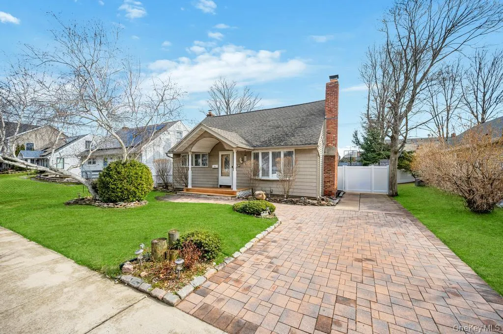 2315 Willow Street, Hempstead, NY, 4 Bedrooms Bedrooms, 8 Rooms Rooms,1 BathroomBathrooms,Residential Lease,For Rent,Willow,0,975616 2315 Willow Street, Hempstead, NY, 4 Bedrooms Bedrooms, 8 Rooms Rooms,1 BathroomBathrooms,Residential Lease,For Rent,Willow,0,975616