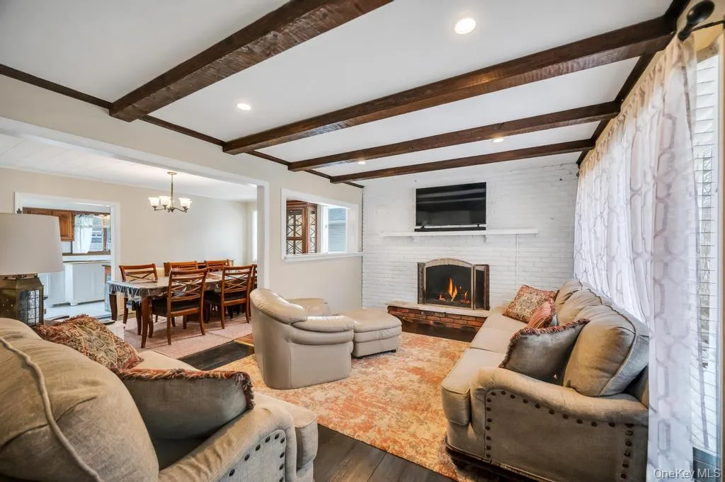 2315 Willow Street, Hempstead, NY, 4 Bedrooms Bedrooms, 8 Rooms Rooms,1 BathroomBathrooms,Residential Lease,For Rent,Willow,0,975616 2315 Willow Street, Hempstead, NY, 4 Bedrooms Bedrooms, 8 Rooms Rooms,1 BathroomBathrooms,Residential Lease,For Rent,Willow,0,975616