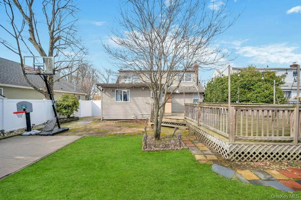 2315 Willow Street, Hempstead, NY, 4 Bedrooms Bedrooms, 8 Rooms Rooms,1 BathroomBathrooms,Residential Lease,For Rent,Willow,0,975616 2315 Willow Street, Hempstead, NY, 4 Bedrooms Bedrooms, 8 Rooms Rooms,1 BathroomBathrooms,Residential Lease,For Rent,Willow,0,975616