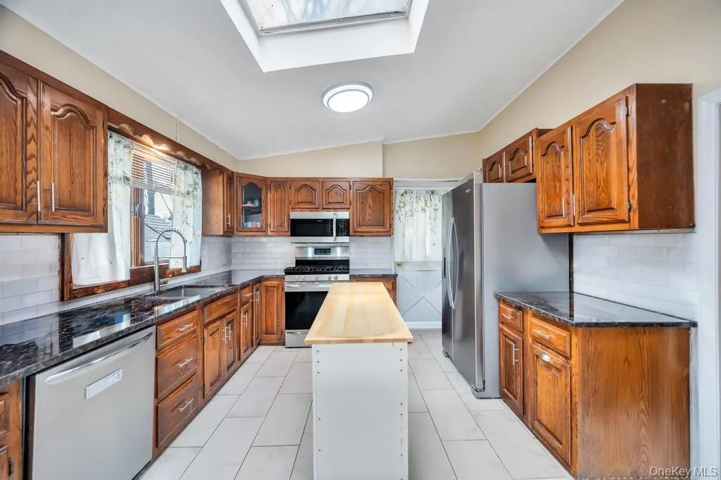 2315 Willow Street, Hempstead, NY, 4 Bedrooms Bedrooms, 8 Rooms Rooms,1 BathroomBathrooms,Residential Lease,For Rent,Willow,0,975616 2315 Willow Street, Hempstead, NY, 4 Bedrooms Bedrooms, 8 Rooms Rooms,1 BathroomBathrooms,Residential Lease,For Rent,Willow,0,975616