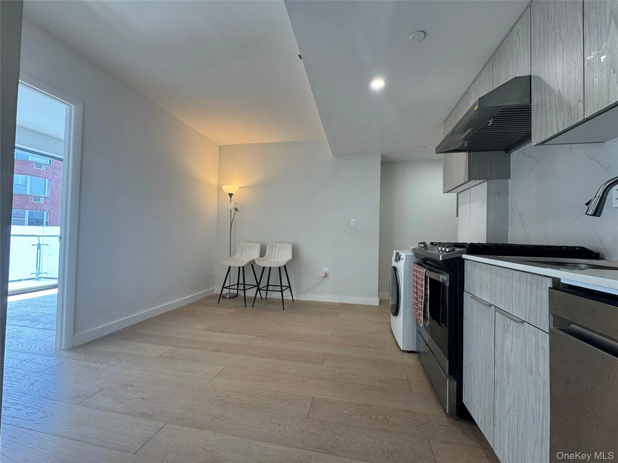 13680 41 Avenue, New York, NY, 2 Bedrooms Bedrooms, 4 Rooms Rooms,1 BathroomBathrooms,Residential Lease,For Rent,41,0,975631 13680 41 Avenue, New York, NY, 2 Bedrooms Bedrooms, 4 Rooms Rooms,1 BathroomBathrooms,Residential Lease,For Rent,41,0,975631