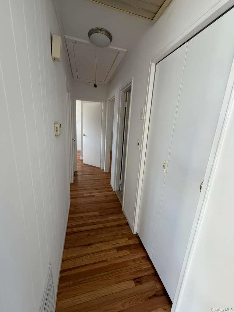 640 Carlls Path, Babylon, NY, 3 Bedrooms Bedrooms, 6 Rooms Rooms,1 BathroomBathrooms,Residential Lease,For Rent,Carlls Path,0,975633 640 Carlls Path, Babylon, NY, 3 Bedrooms Bedrooms, 6 Rooms Rooms,1 BathroomBathrooms,Residential Lease,For Rent,Carlls Path,0,975633