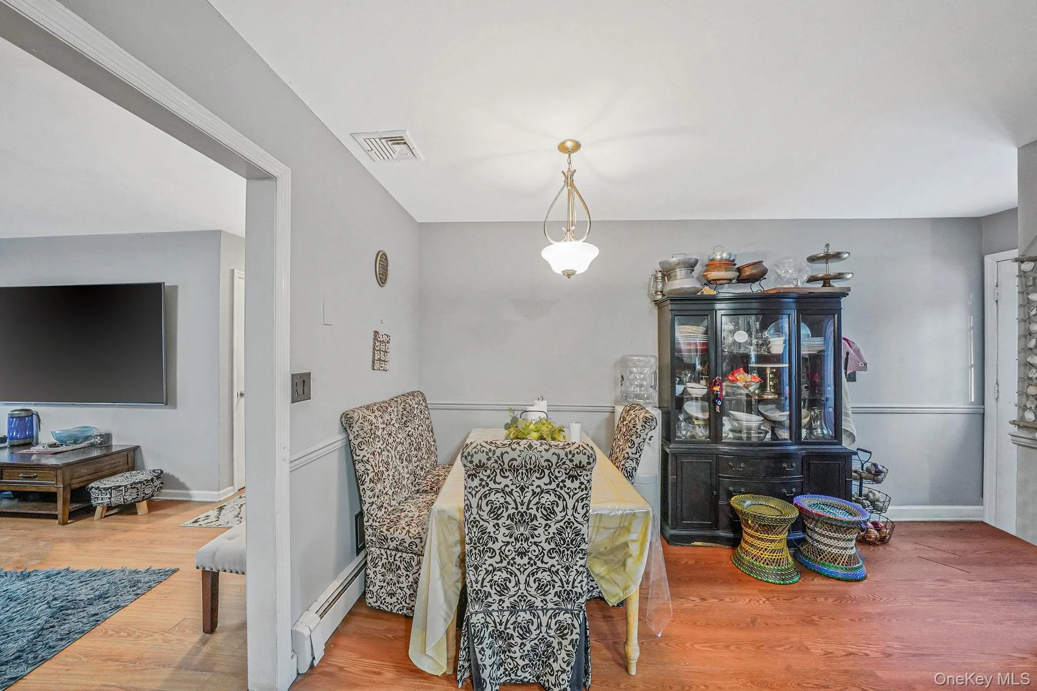 2 Buchanan Avenue, Brookhaven, NY, 4 Bedrooms Bedrooms, 9 Rooms Rooms,3 BathroomsBathrooms,Residential,For Rent,Buchanan,0,975642 2 Buchanan Avenue, Brookhaven, NY, 4 Bedrooms Bedrooms, 9 Rooms Rooms,3 BathroomsBathrooms,Residential,For Rent,Buchanan,0,975642