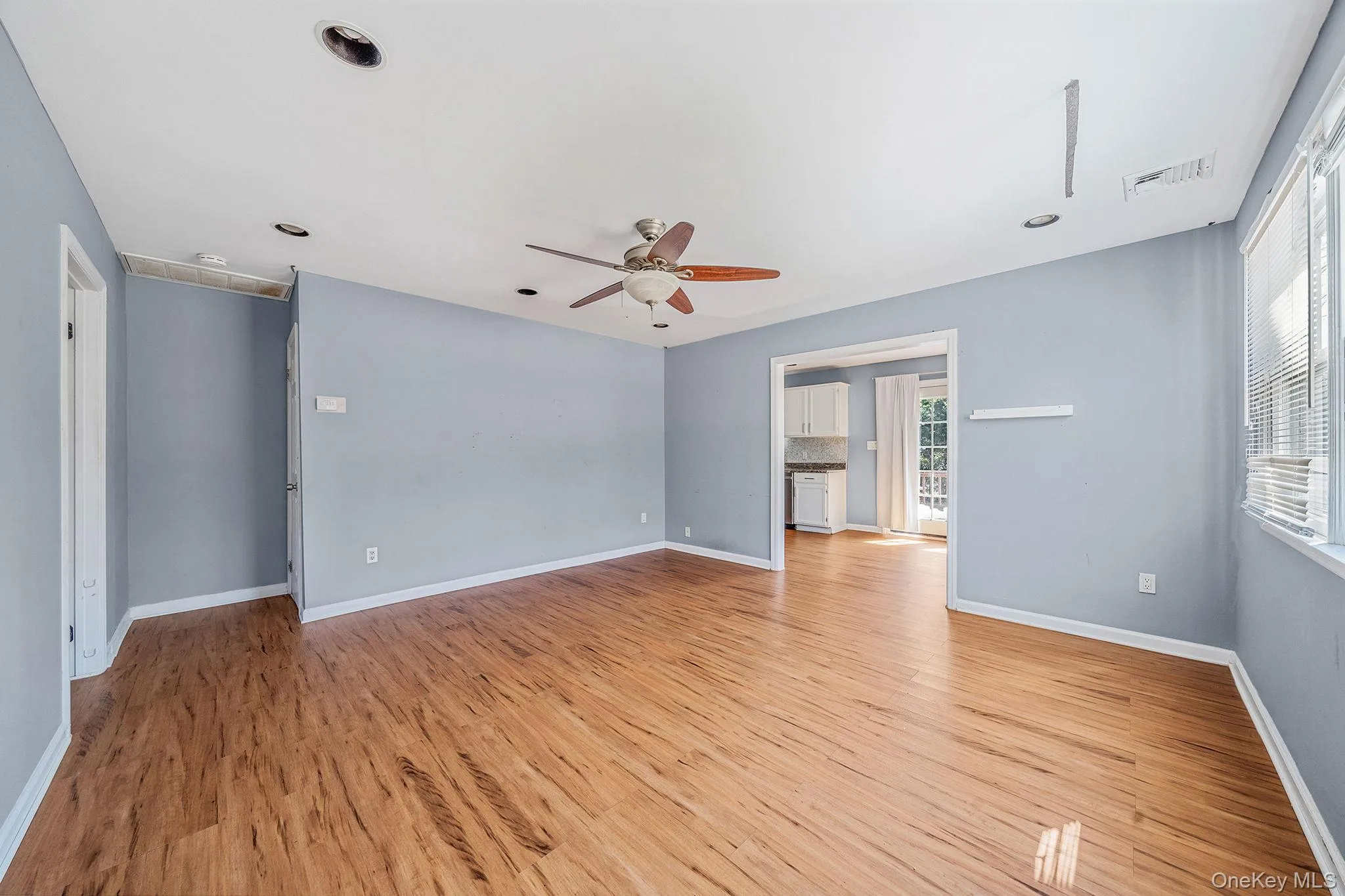 2 Buchanan Avenue, Brookhaven, NY, 4 Bedrooms Bedrooms, 9 Rooms Rooms,3 BathroomsBathrooms,Residential,For Rent,Buchanan,0,975642 2 Buchanan Avenue, Brookhaven, NY, 4 Bedrooms Bedrooms, 9 Rooms Rooms,3 BathroomsBathrooms,Residential,For Rent,Buchanan,0,975642