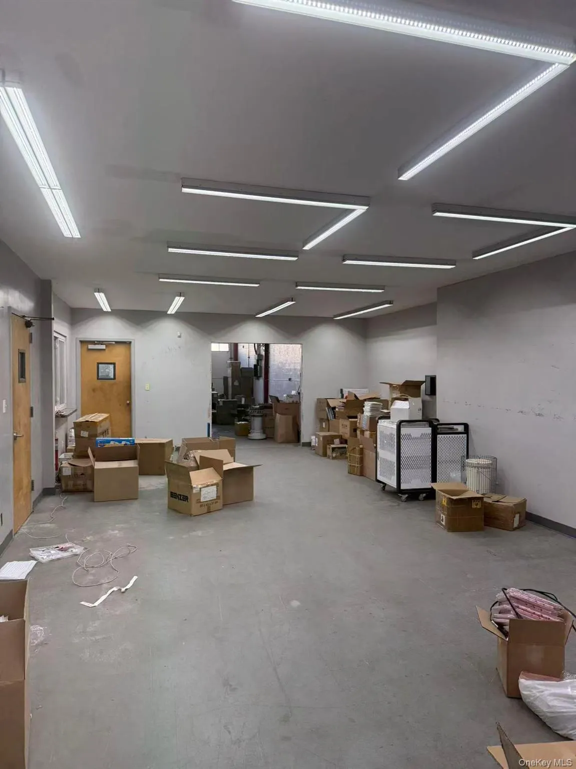 603 Chestnut Street, Hempstead, NY, ,Commercial Lease,For Rent,Chestnut,0,975645 603 Chestnut Street, Hempstead, NY, ,Commercial Lease,For Rent,Chestnut,0,975645