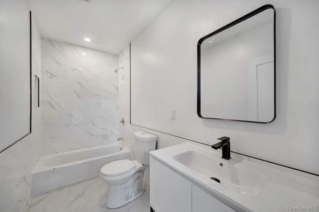 1707 Pitkin Avenue, New York, NY, 3 Bedrooms Bedrooms, 4 Rooms Rooms,2 BathroomsBathrooms,Residential Lease,For Rent,Pitkin,0,975651 1707 Pitkin Avenue, New York, NY, 3 Bedrooms Bedrooms, 4 Rooms Rooms,2 BathroomsBathrooms,Residential Lease,For Rent,Pitkin,0,975651