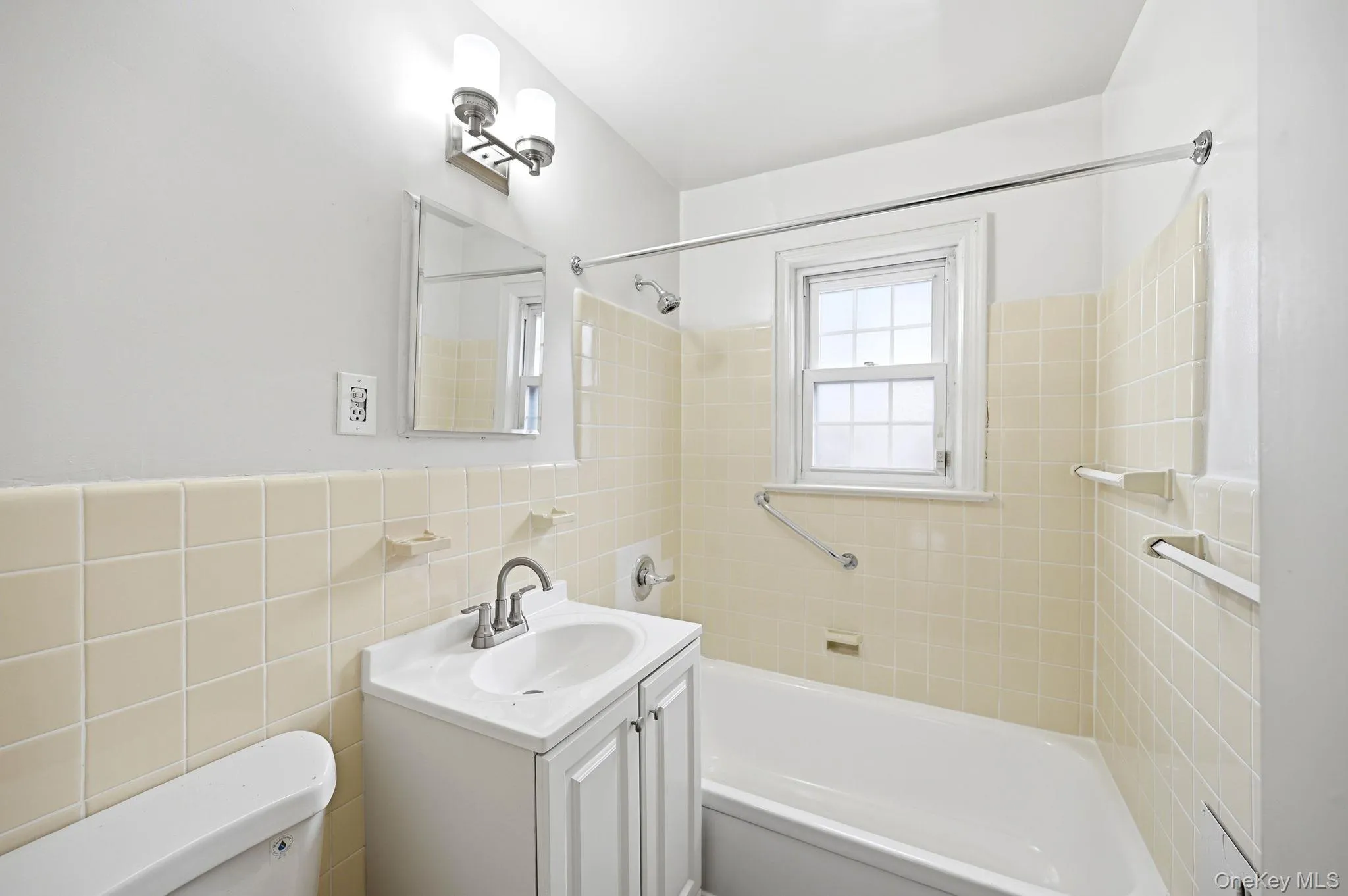 61 Davis Avenue, White Plains, NY, 1 Bedroom Bedrooms, 3 Rooms Rooms,1 BathroomBathrooms,Residential Lease,For Rent,Davis,0,975656 61 Davis Avenue, White Plains, NY, 1 Bedroom Bedrooms, 3 Rooms Rooms,1 BathroomBathrooms,Residential Lease,For Rent,Davis,0,975656