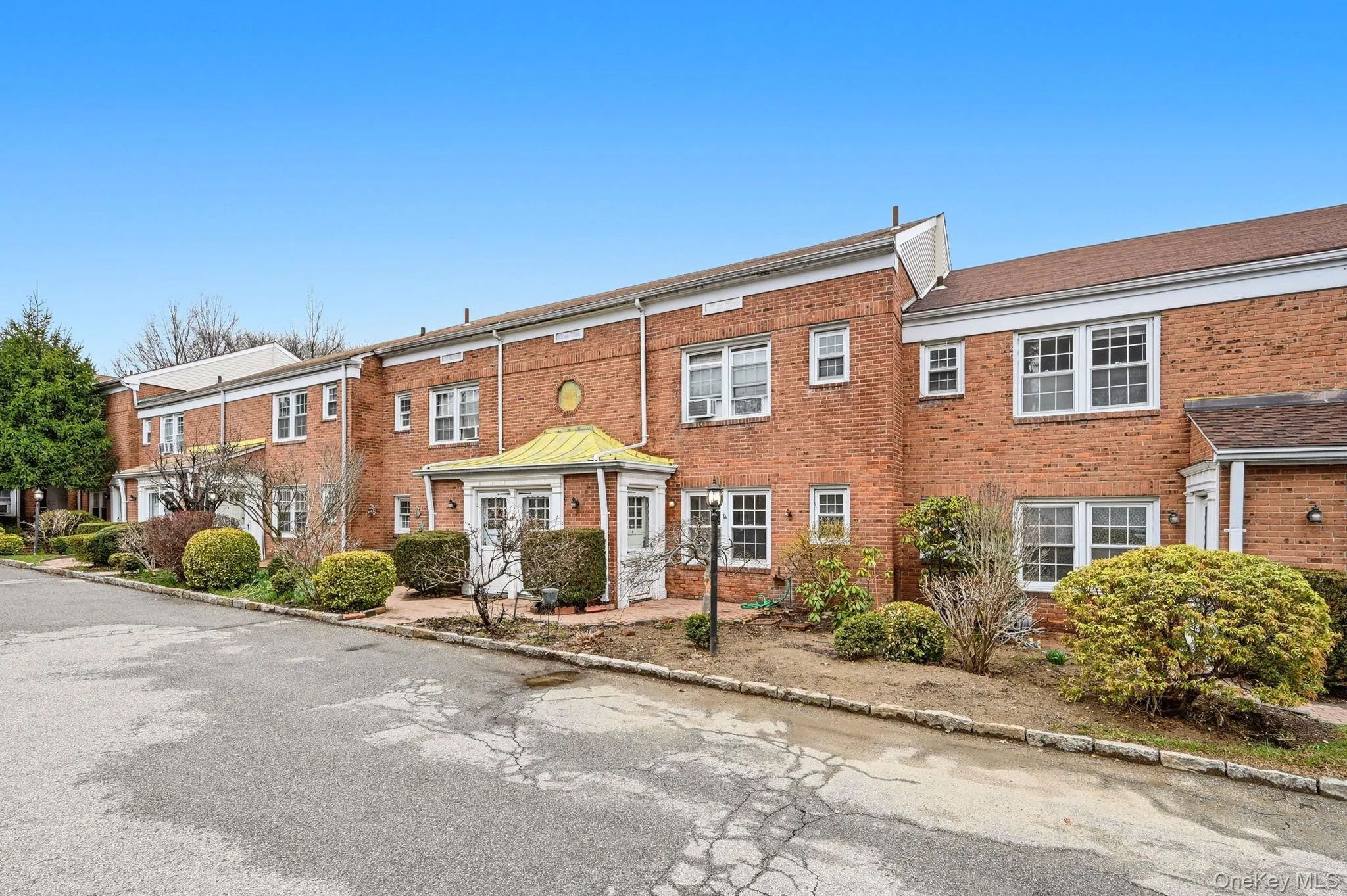 61 Davis Avenue, White Plains, NY, 1 Bedroom Bedrooms, 3 Rooms Rooms,1 BathroomBathrooms,Residential Lease,For Rent,Davis,0,975656 61 Davis Avenue, White Plains, NY, 1 Bedroom Bedrooms, 3 Rooms Rooms,1 BathroomBathrooms,Residential Lease,For Rent,Davis,0,975656